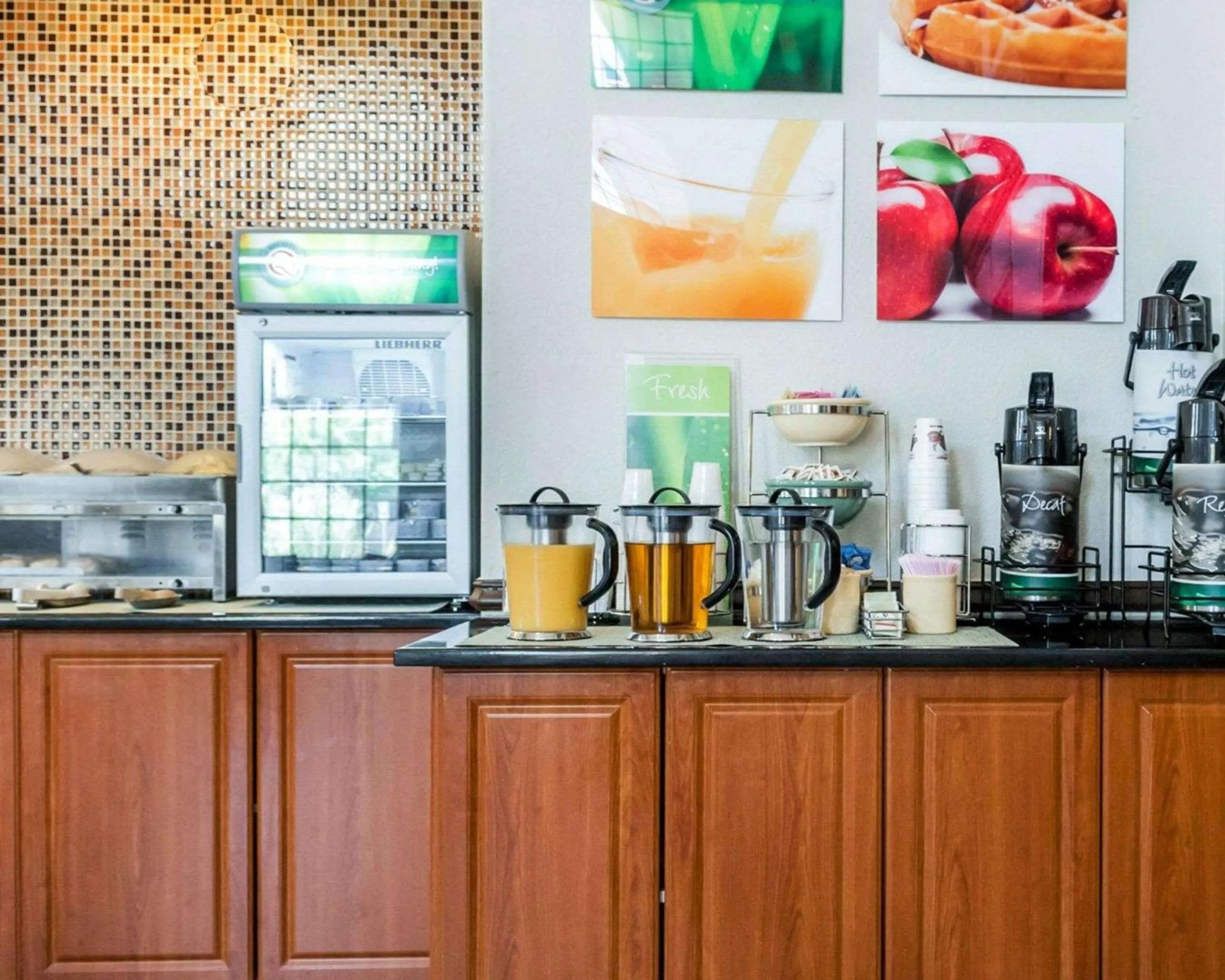 Restaurant/places to eat in Quality Inn & Suites Albuquerque West