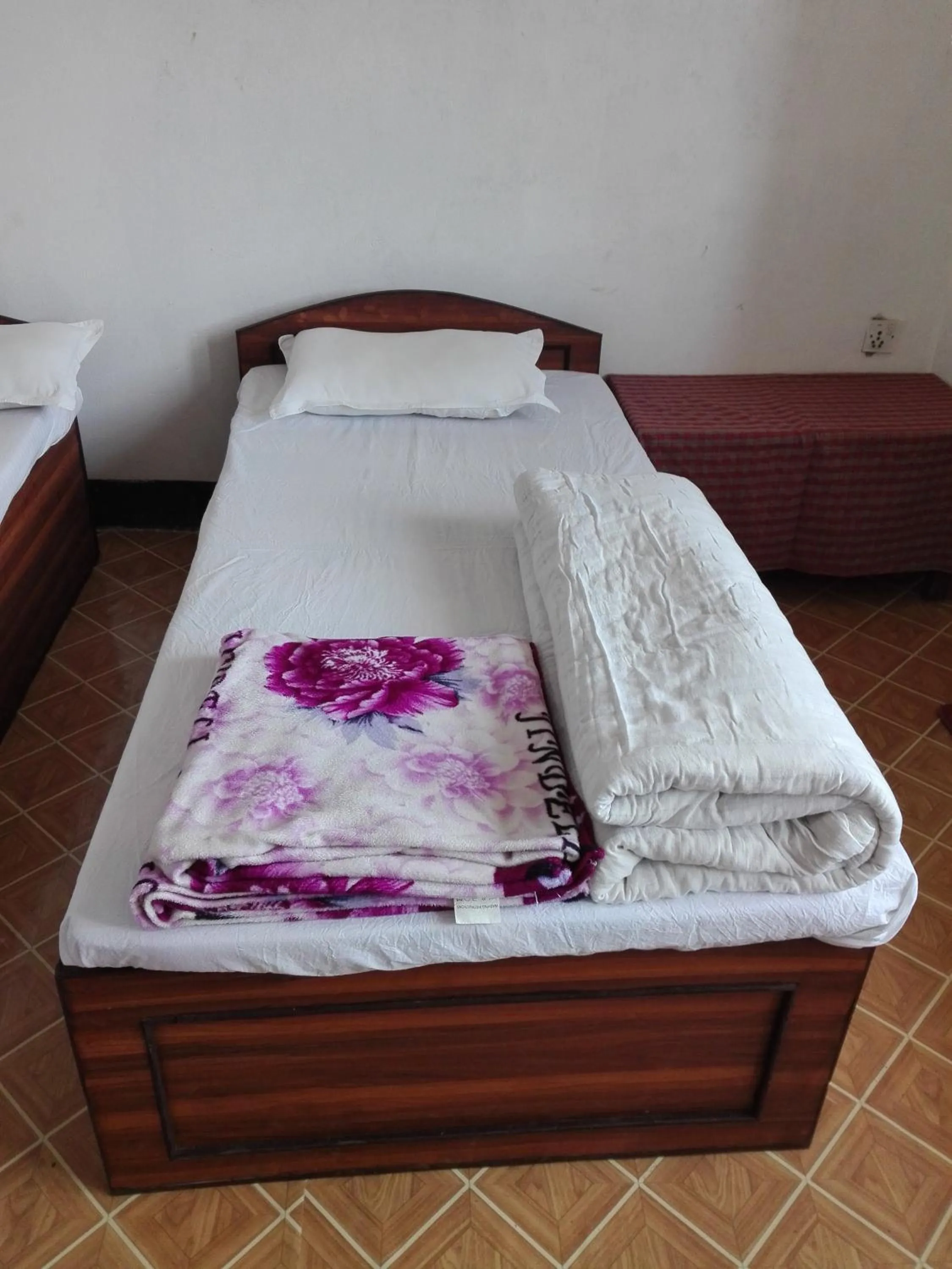 kayastha restaurant & lodge