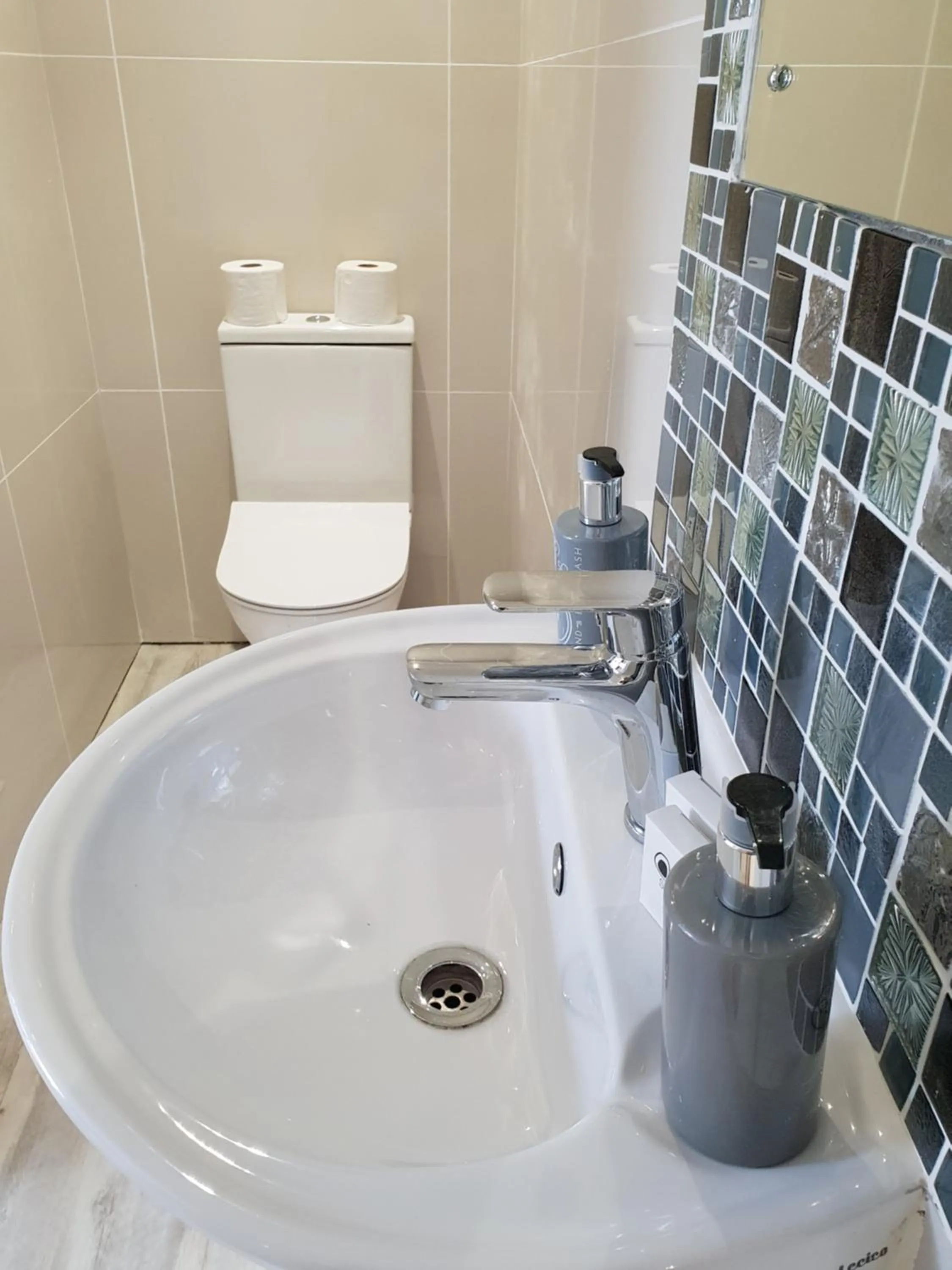 Bathroom in Reef View BnB