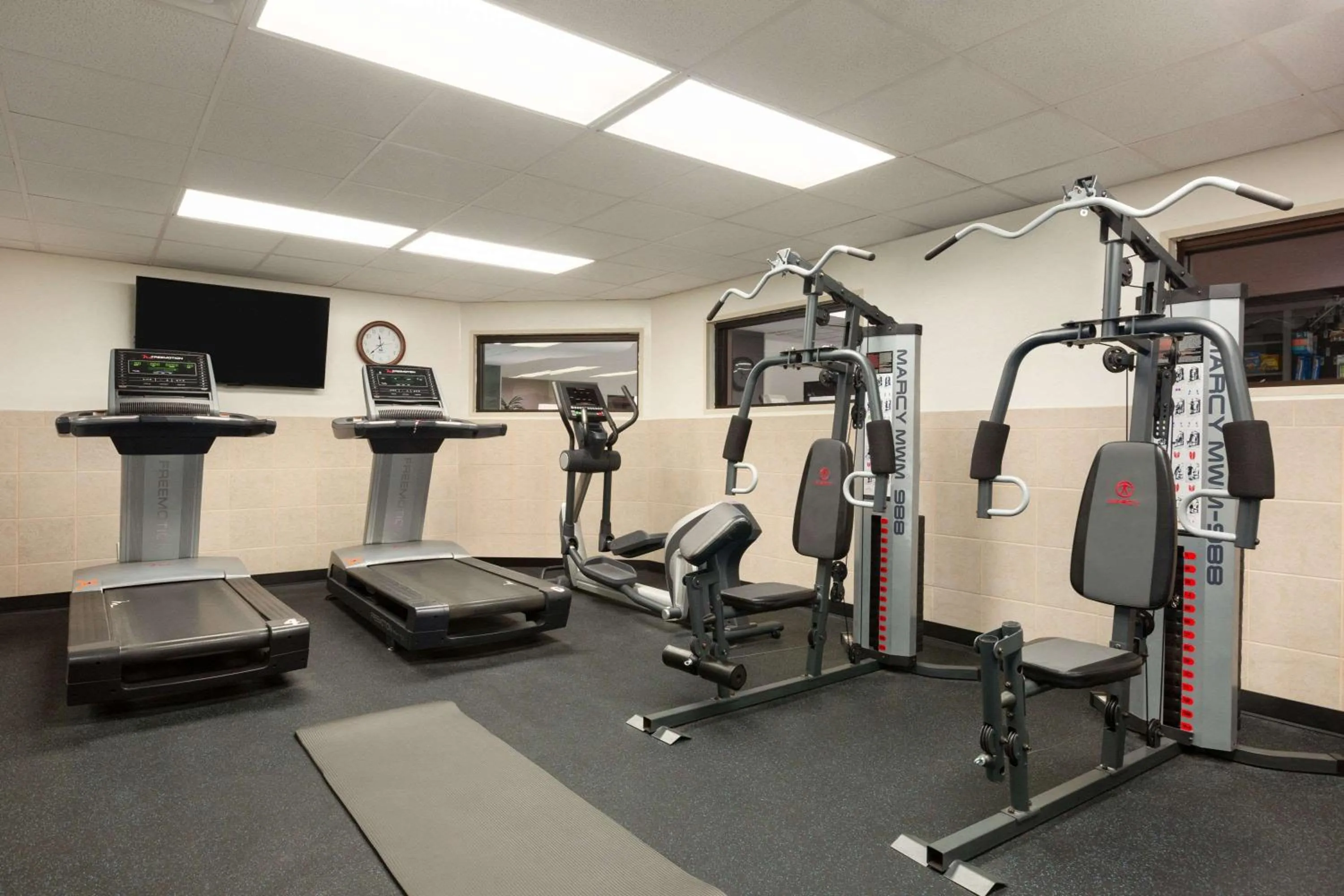 Fitness centre/facilities in Wingate By Wyndham Montgomery