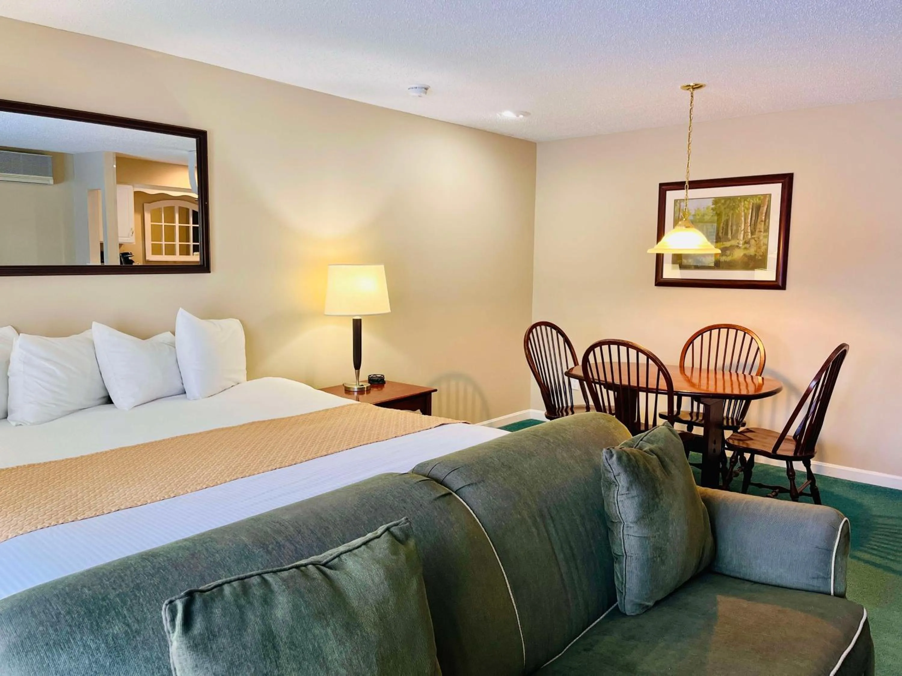 Living room, Bed in Nordic Village Condominium Resort