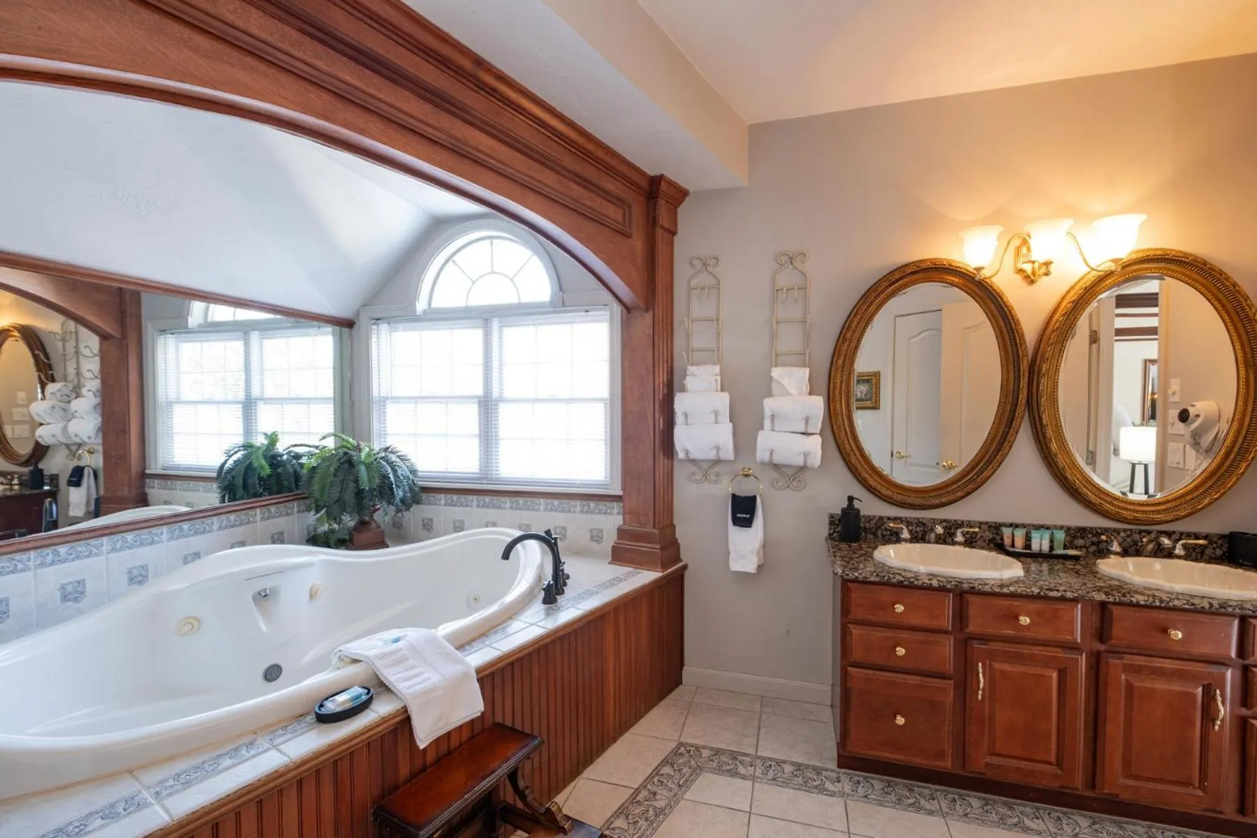 Hot Tub in Nordic Village Condominium Resort