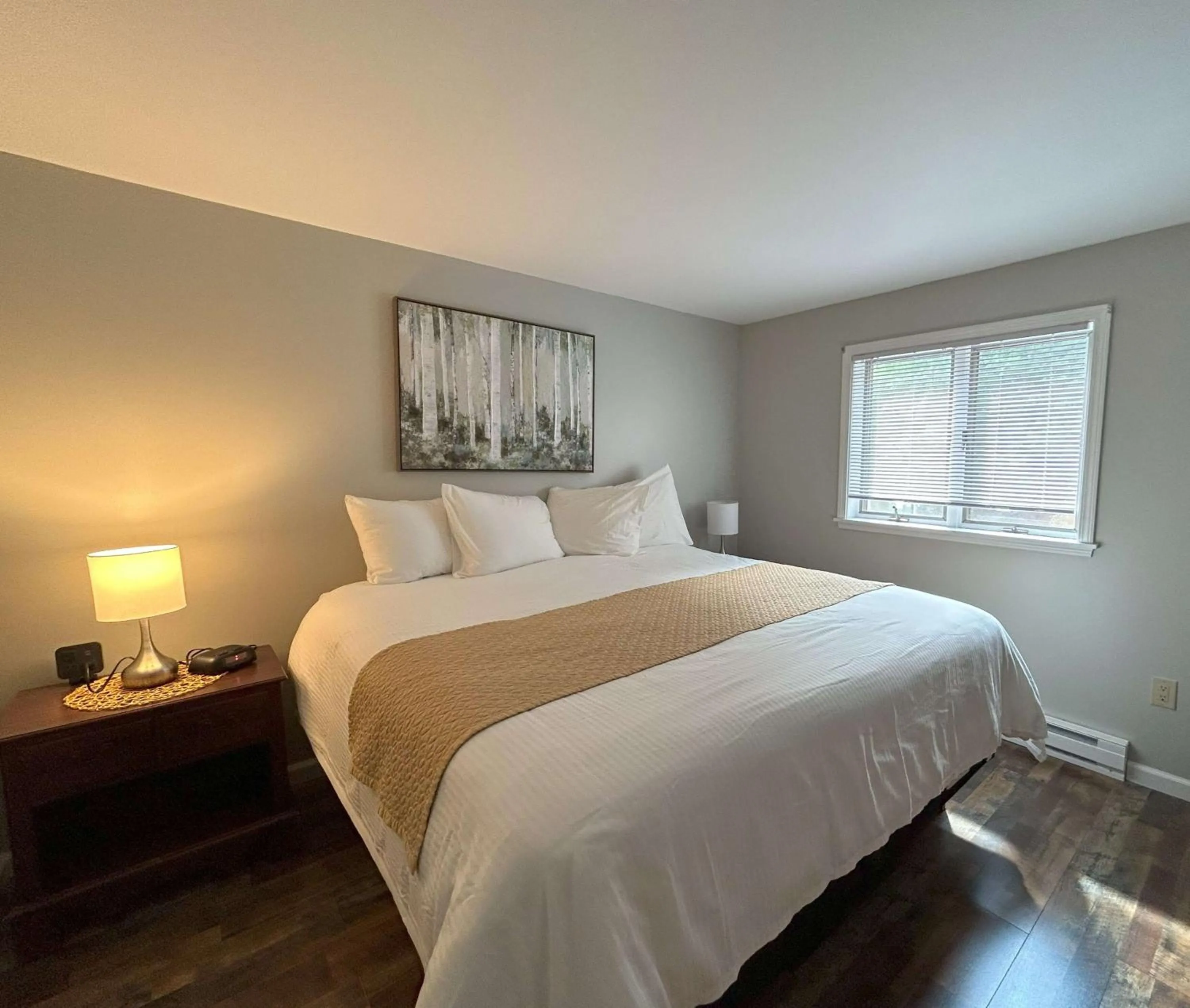 Bedroom, Bed in Nordic Village Condominium Resort