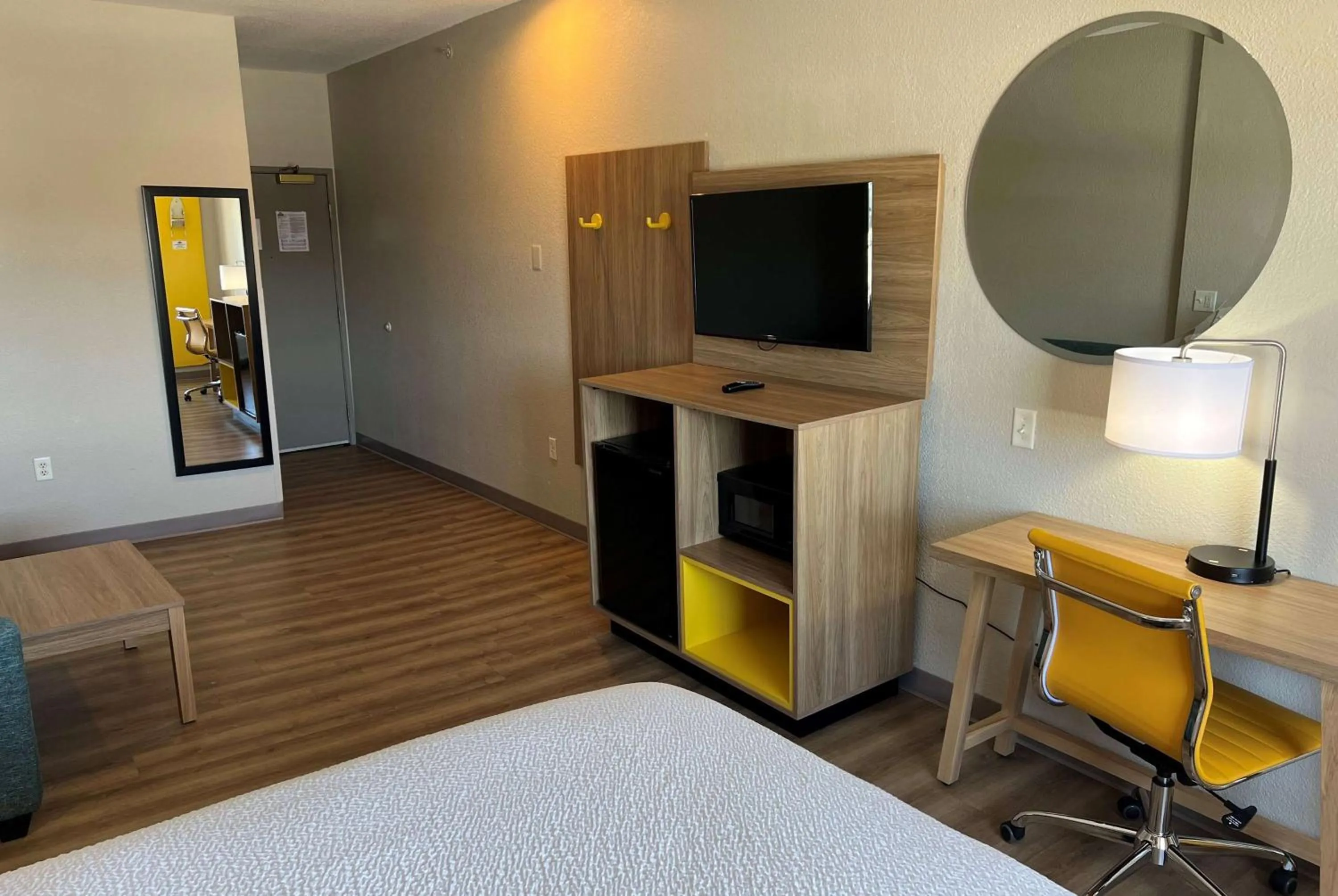 Photo of the whole room, Bed in Days Inn by Wyndham near Kansas Speedway