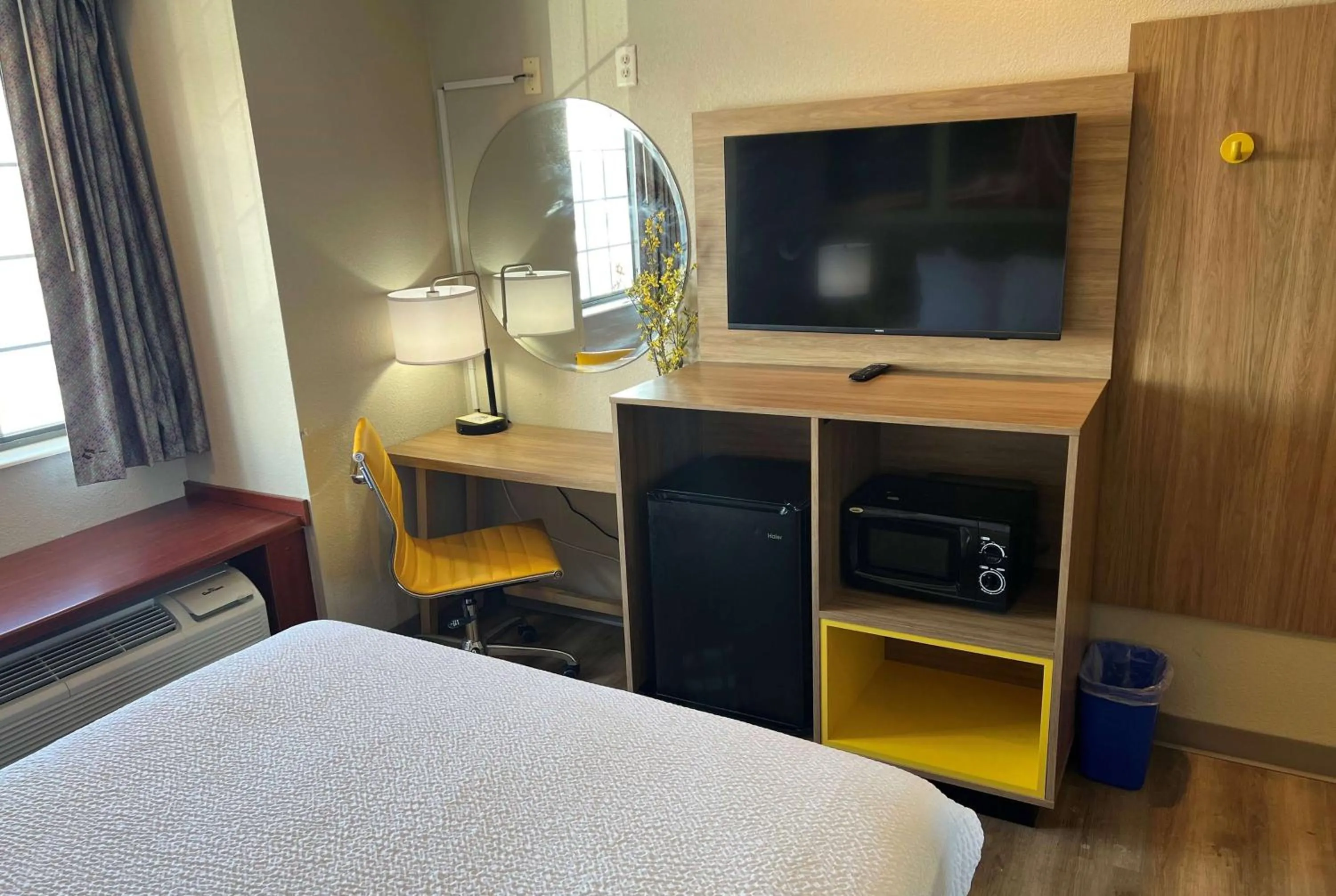 Photo of the whole room, Bed in Days Inn by Wyndham near Kansas Speedway