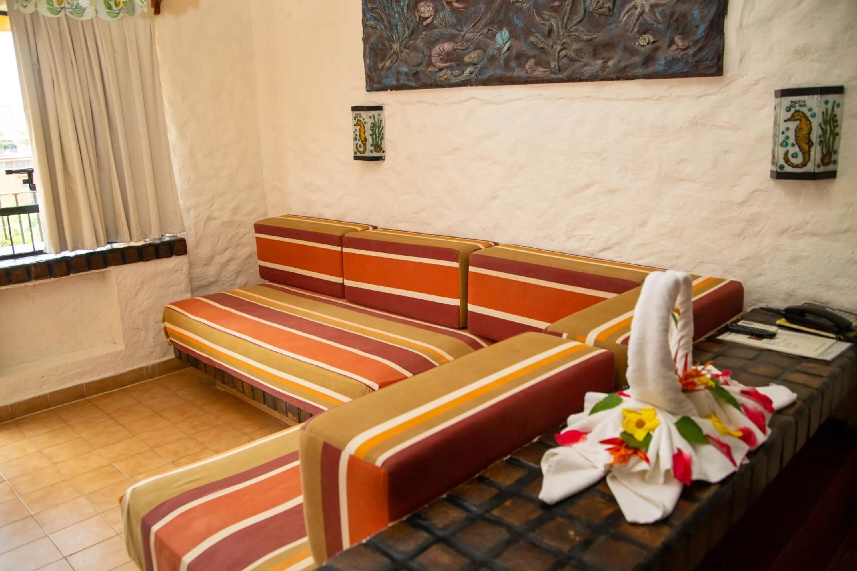 Living room in Hotel Puerta Del Mar Ixtapa