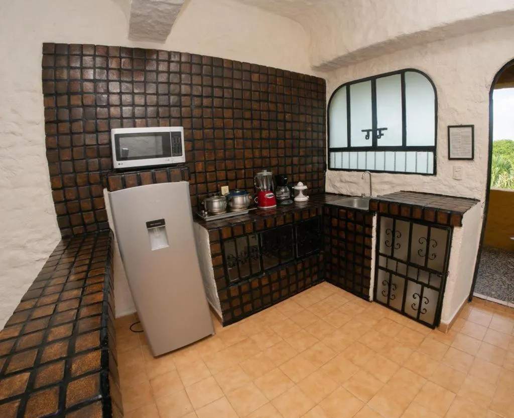 Kitchen or kitchenette in Hotel Puerta Del Mar Ixtapa