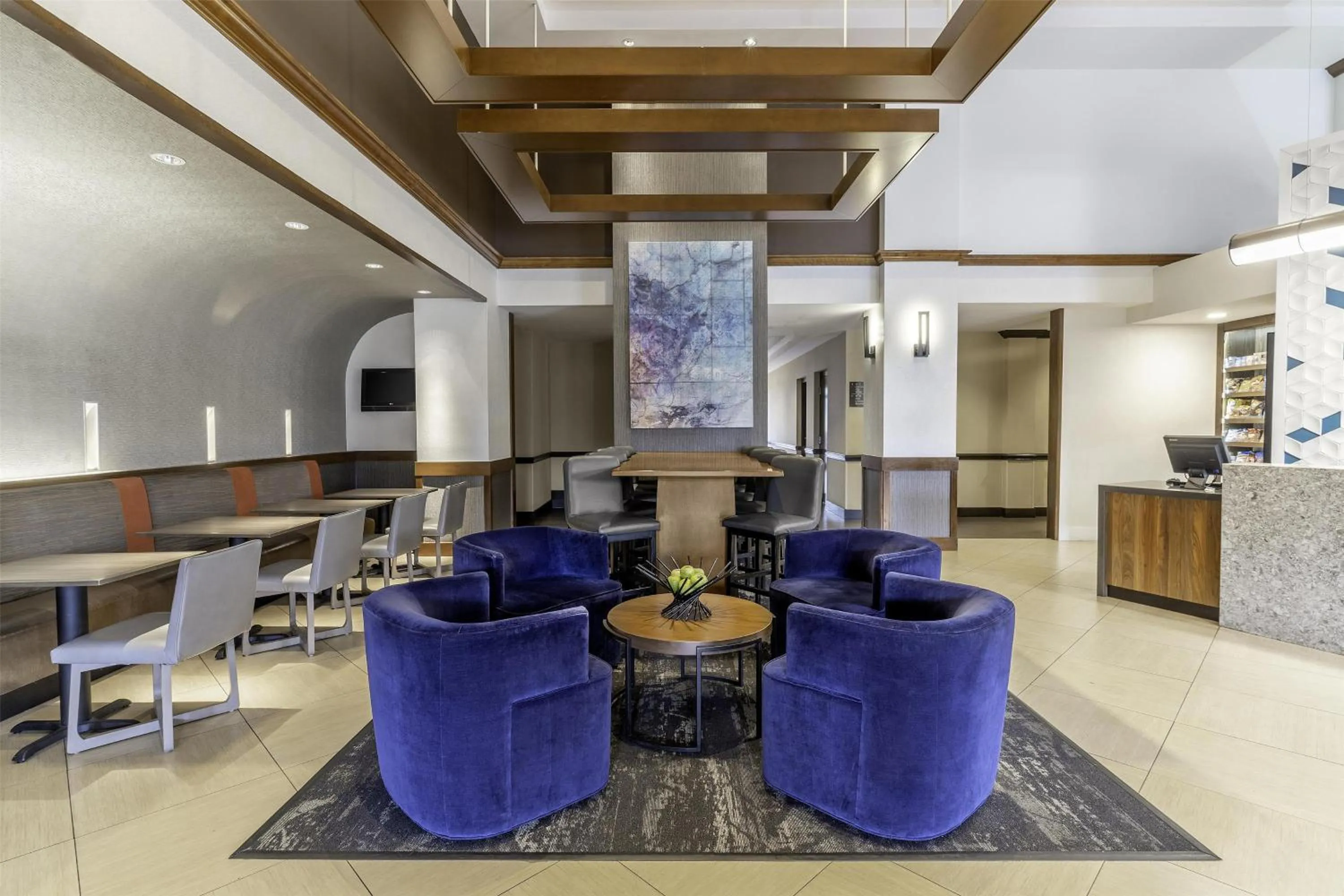 Lobby or reception in Hyatt Place Charlotte Airport Billy Graham Parkway