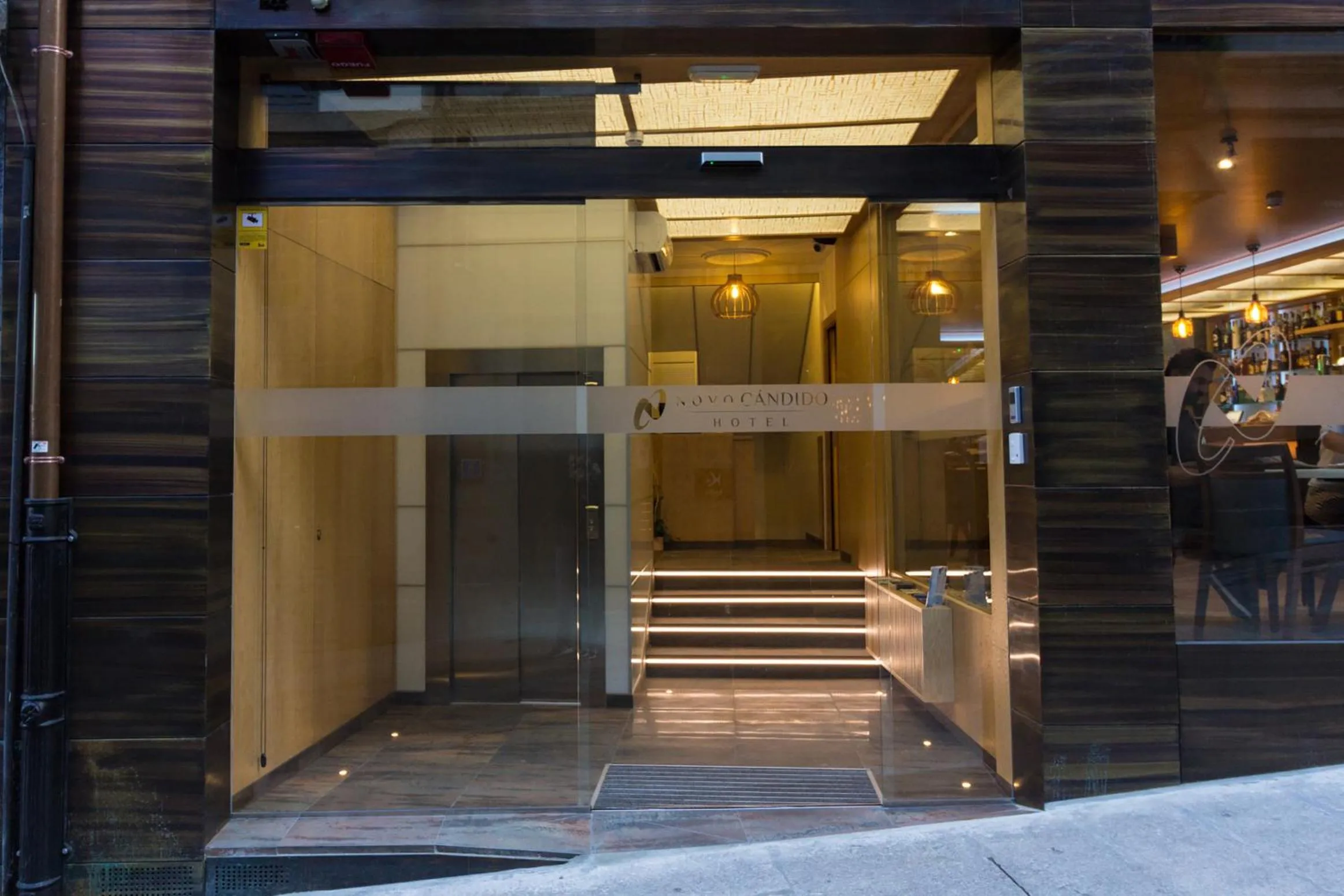 Facade/entrance in Hotel Novo Cándido