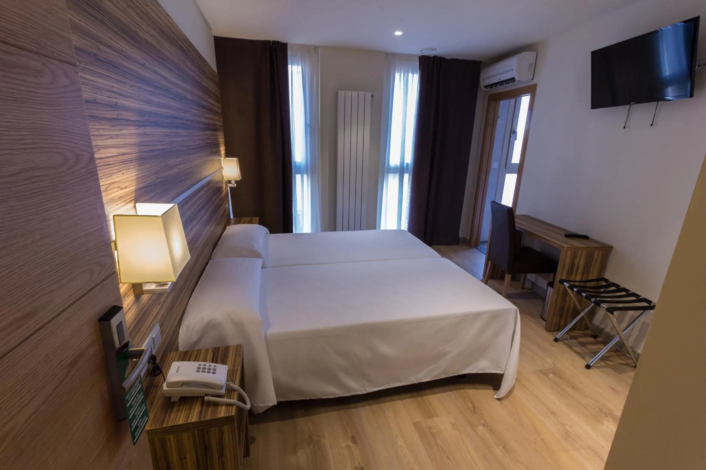 Photo of the whole room, Bed in Hotel Novo Cándido