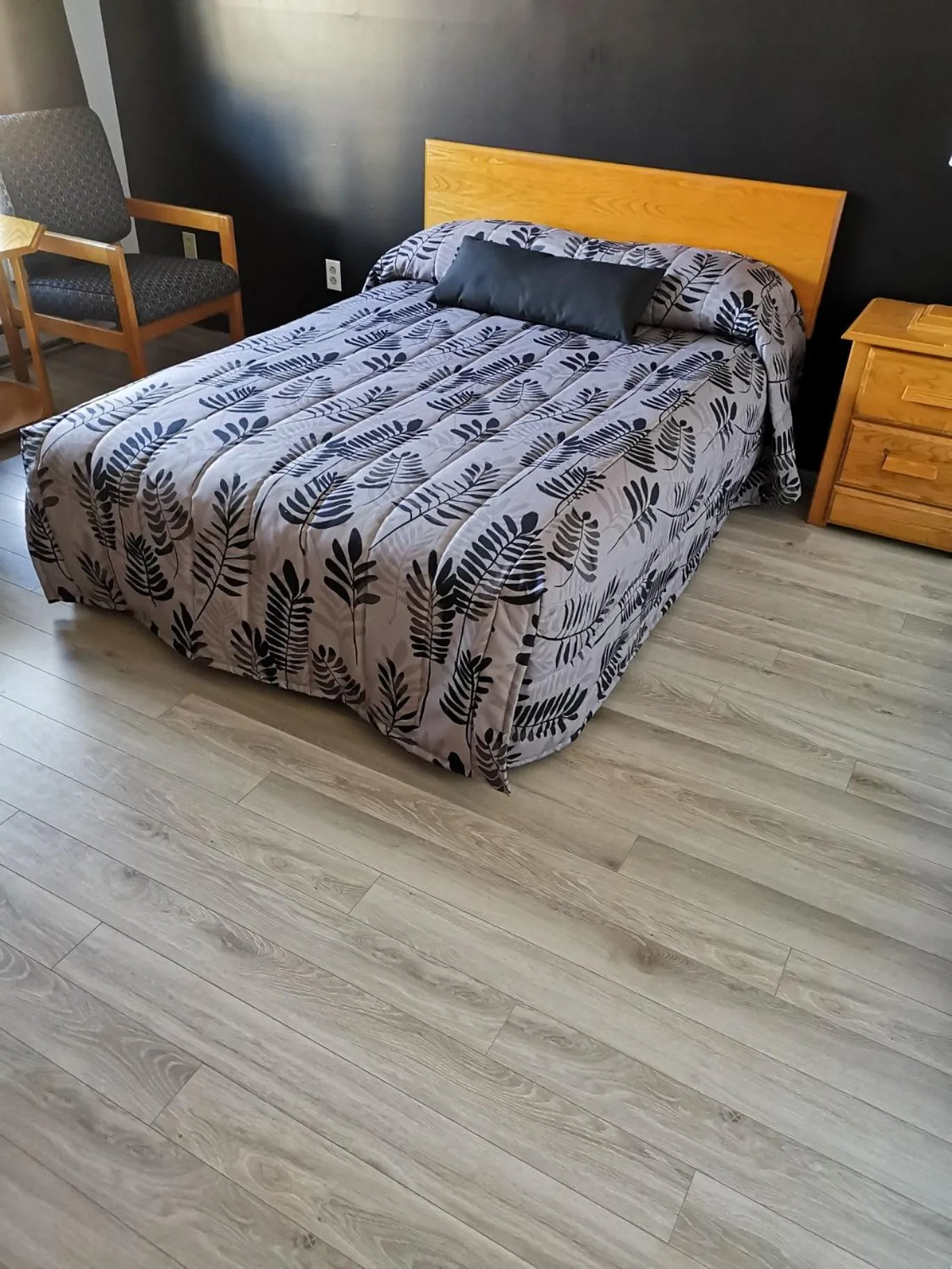 Bed in Motel Chantmartin