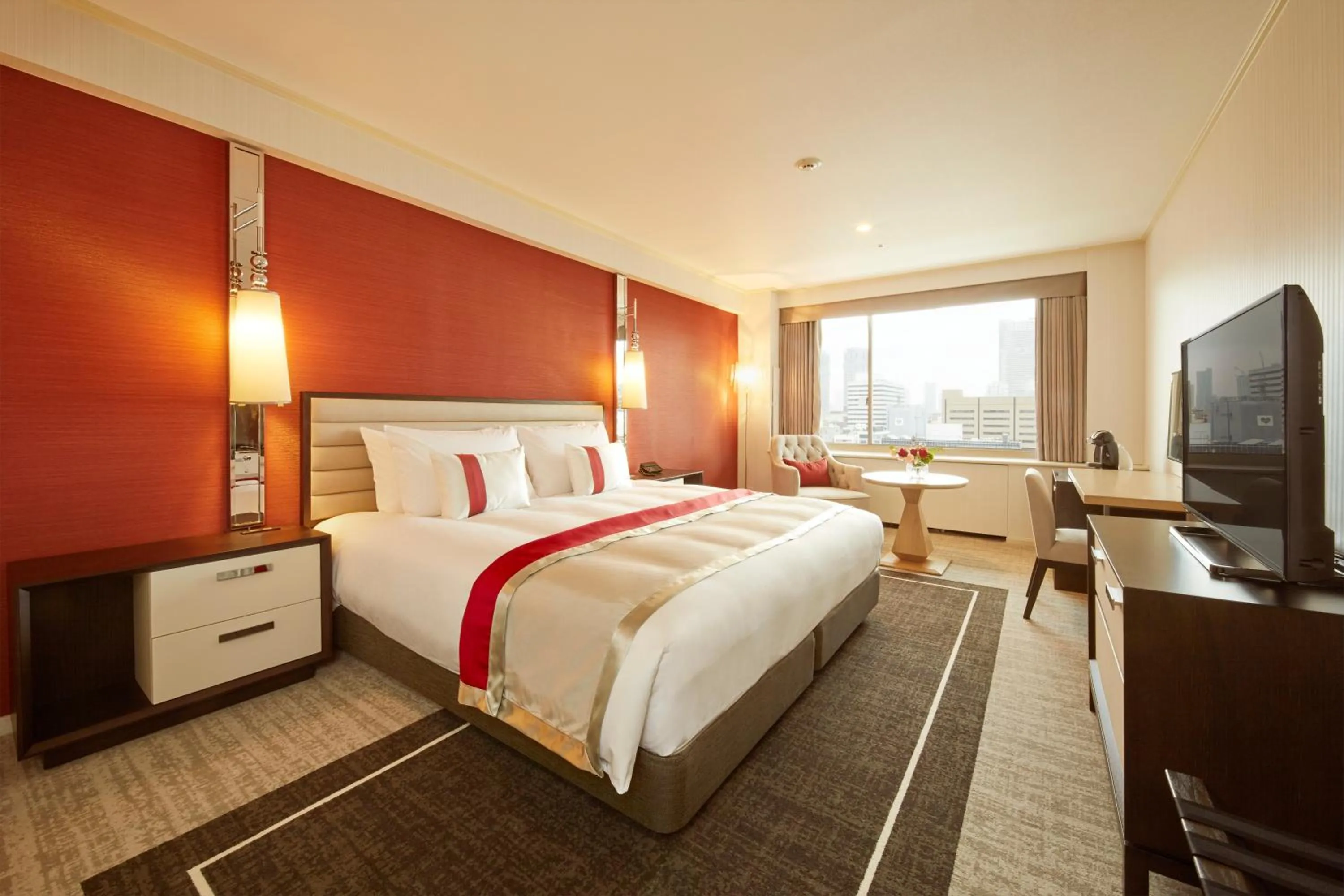 Photo of the whole room, Bed in Tokyo Prince Hotel