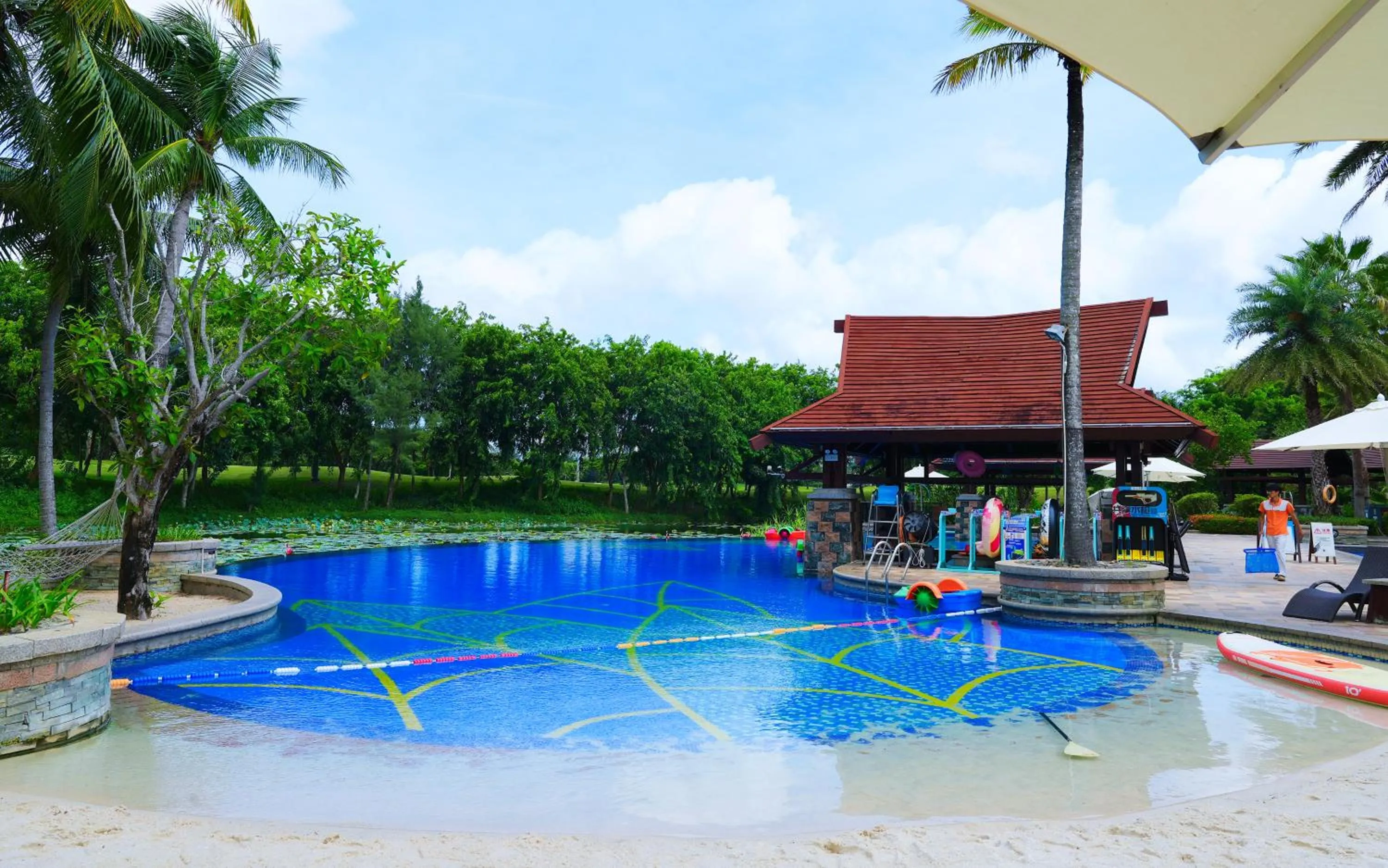 Day in Grand Metropark Villa Resort Sanya Yalong Bay