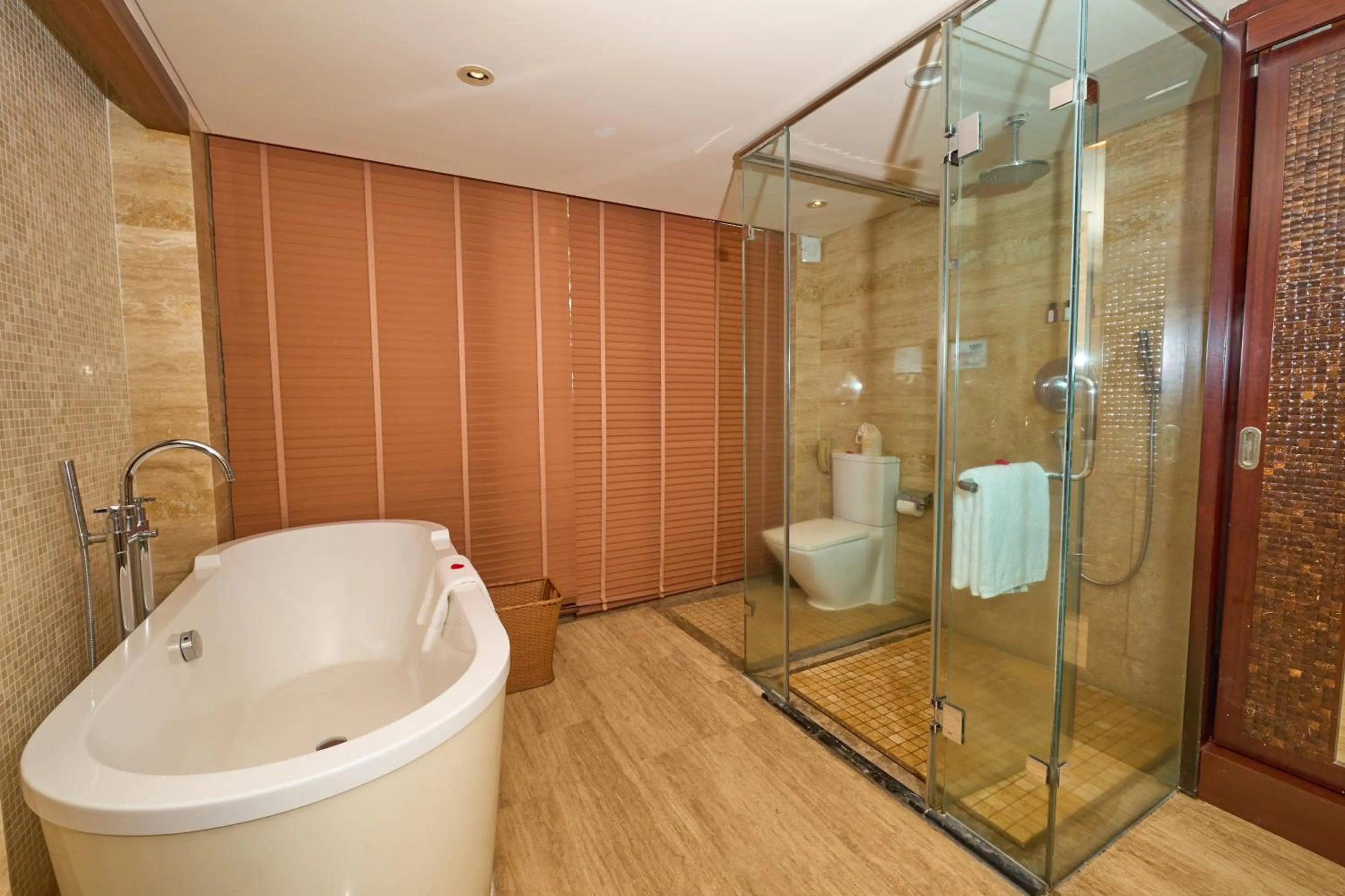 Shower in Grand Metropark Villa Resort Sanya Yalong Bay