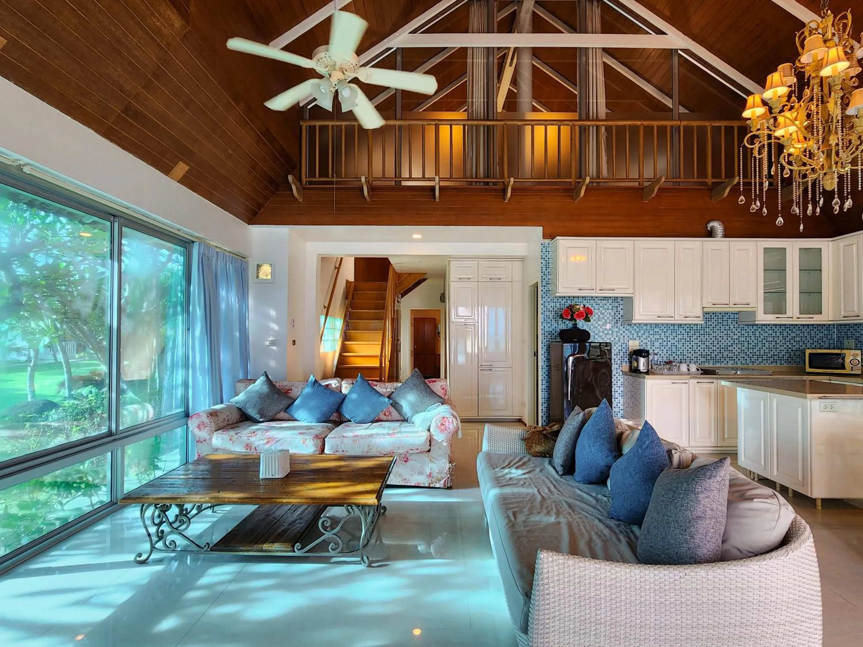 Living room in Bandara On Sea, Rayong