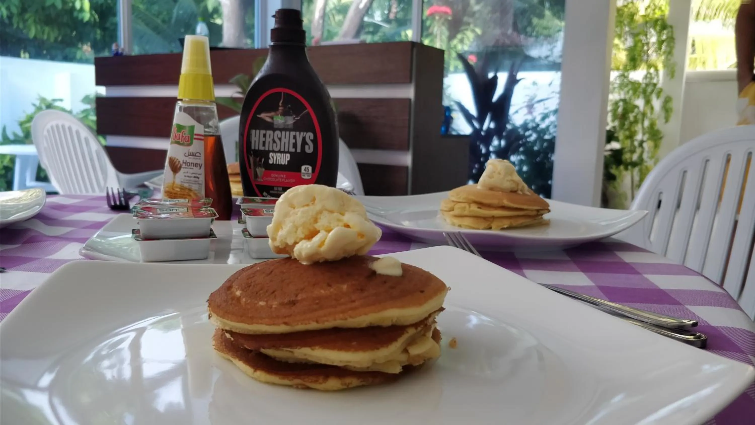 Restaurant/places to eat in Athiriveli