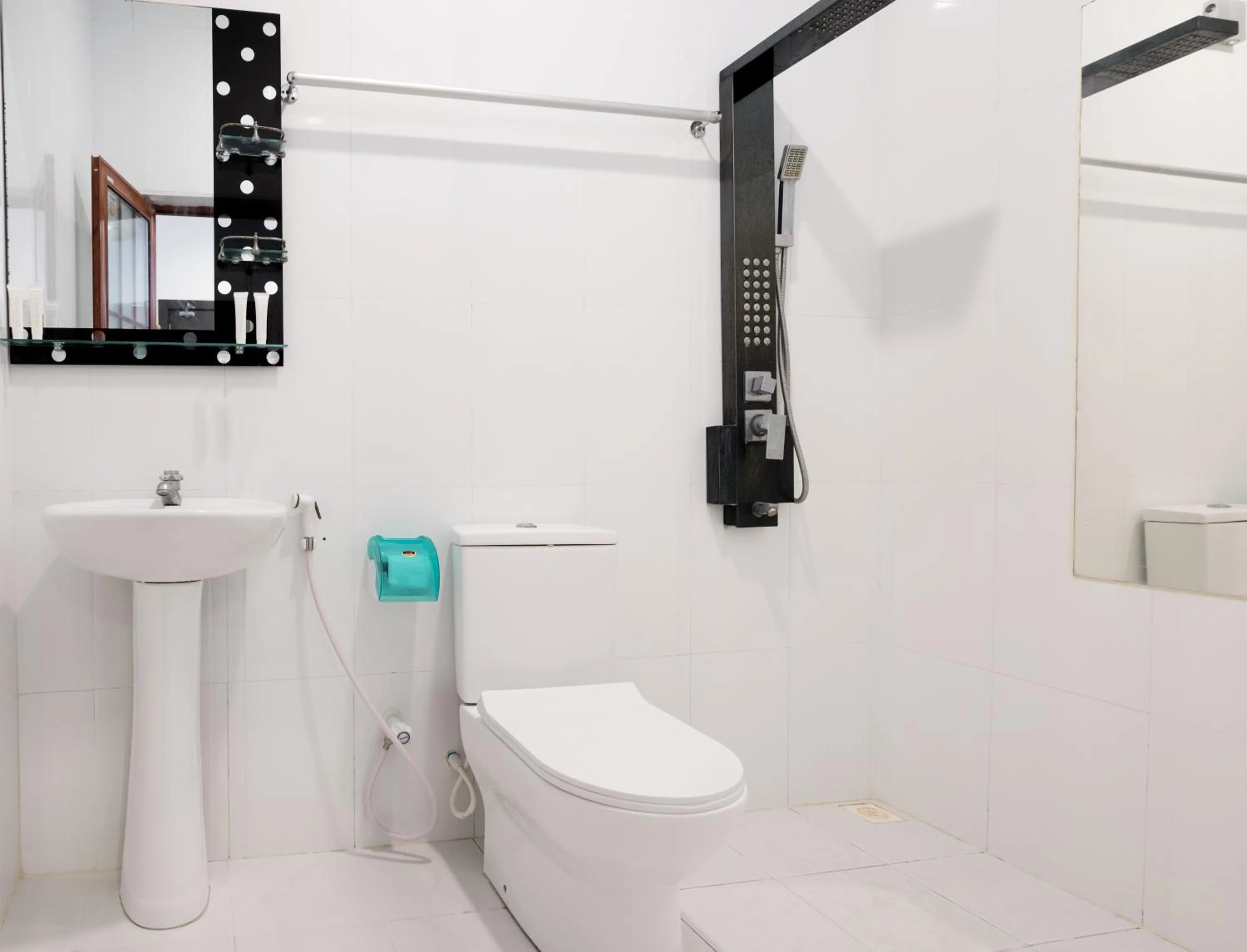 Bathroom in Athiriveli