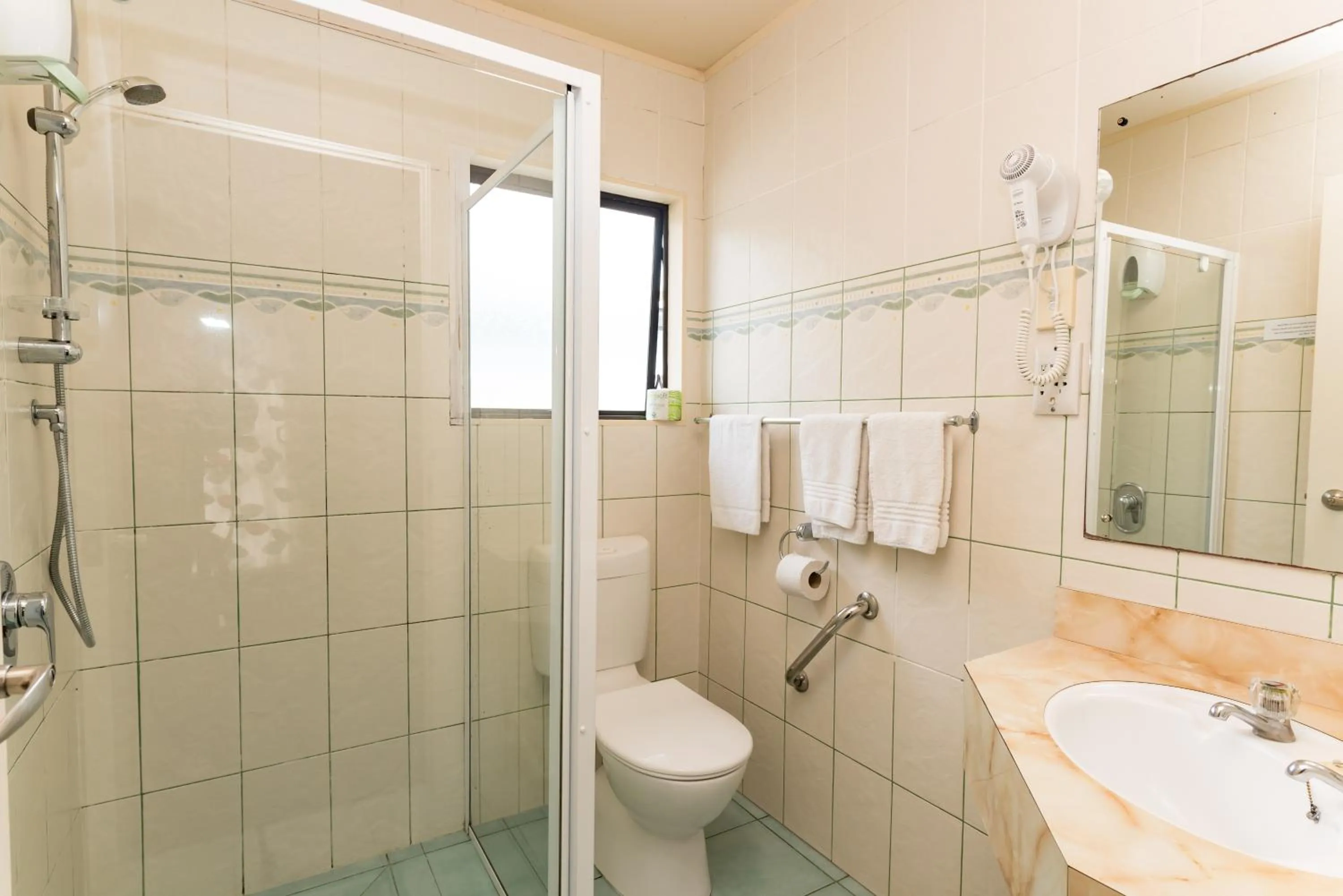 Shower in Dolphin Motel