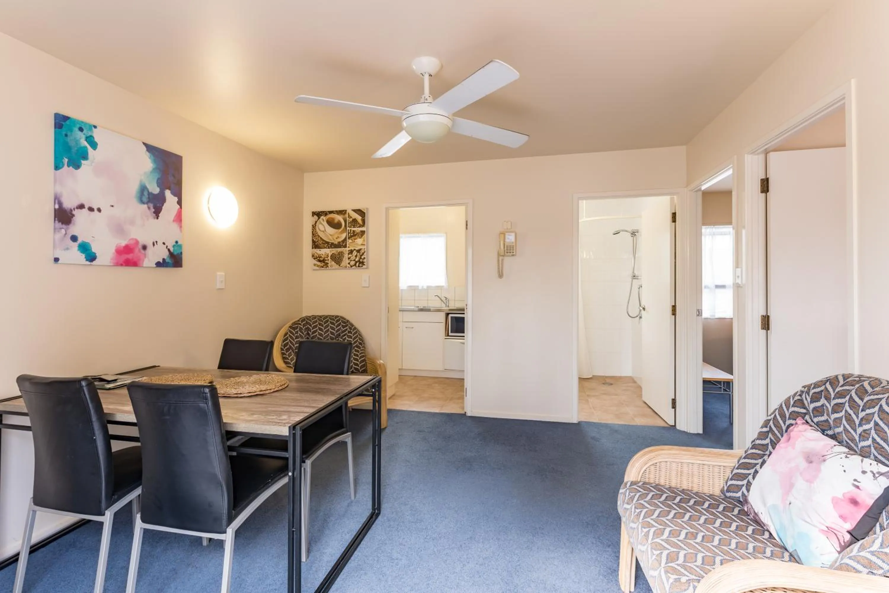 Living room in Dolphin Motel