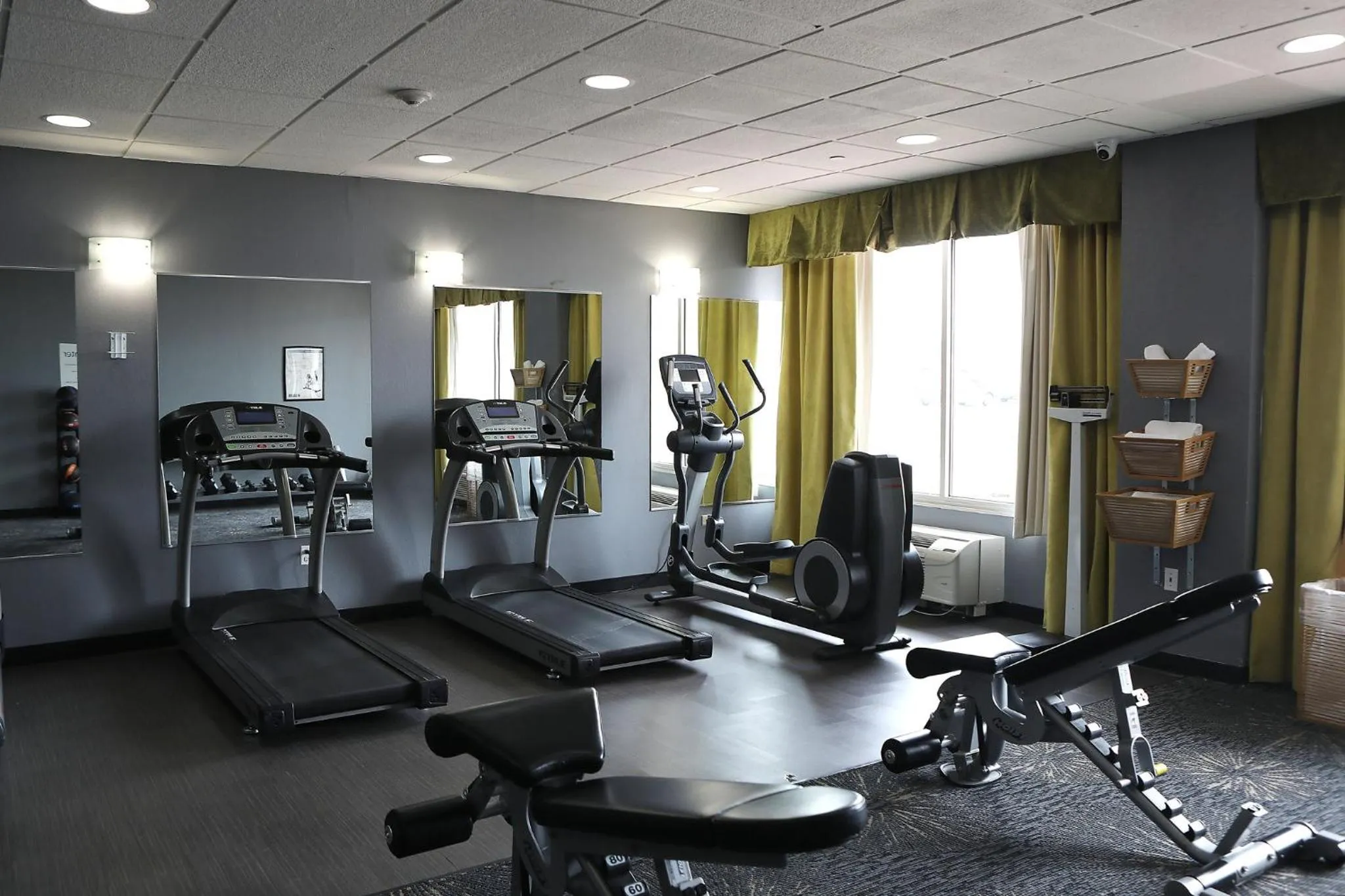 Fitness centre/facilities in Holiday Inn Chicago/Oak Brook by IHG