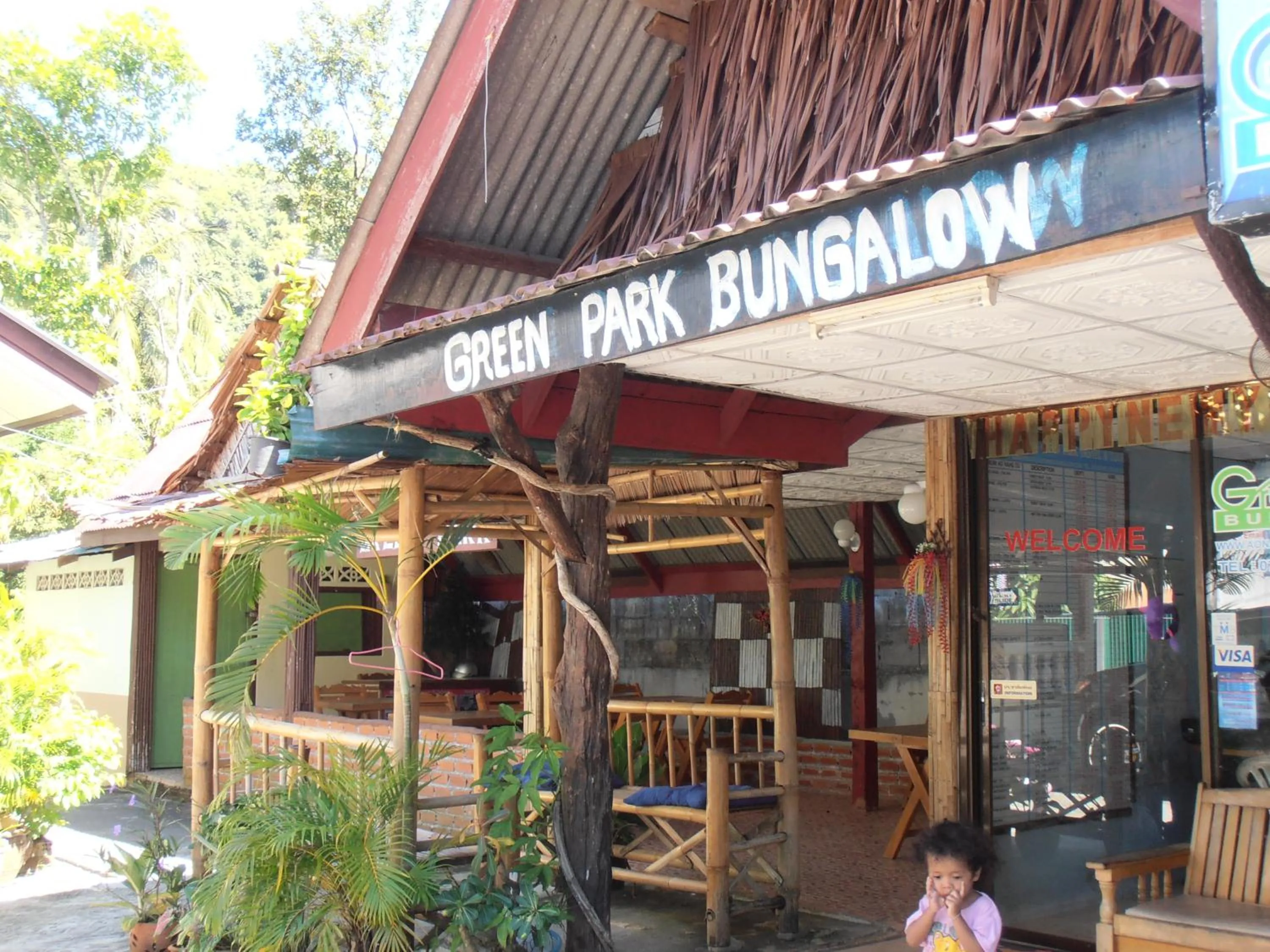 Restaurant/places to eat in Aonang Green Park Bungalow