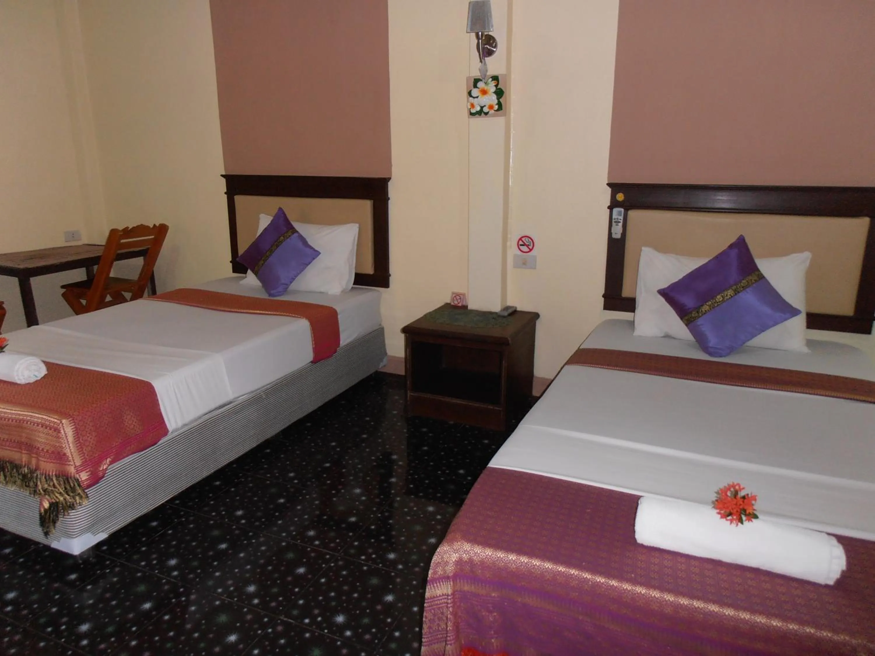 Bed in Aonang Green Park Bungalow