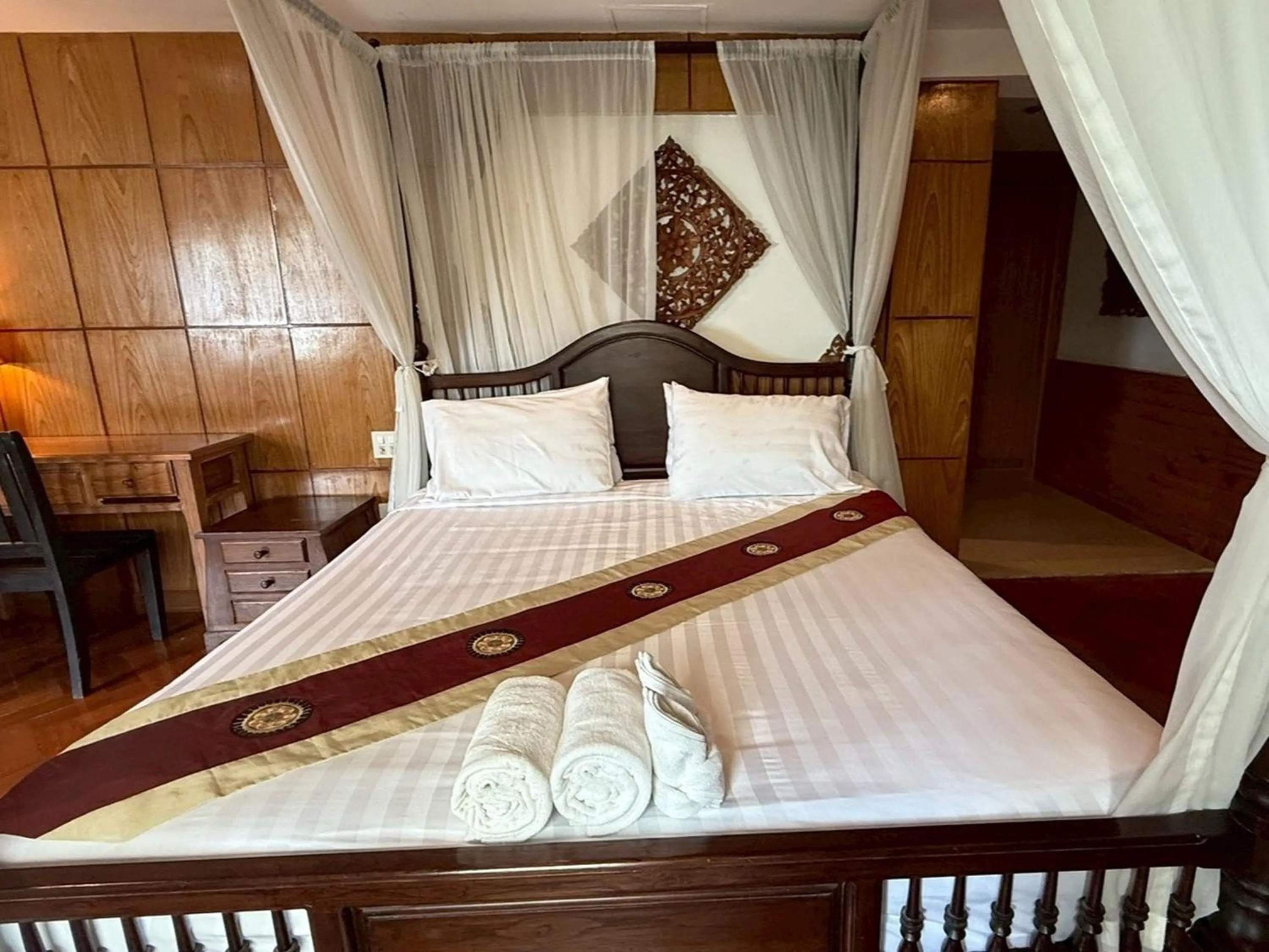 Photo of the whole room, Bed in Maekhong Delta Boutique Hotel