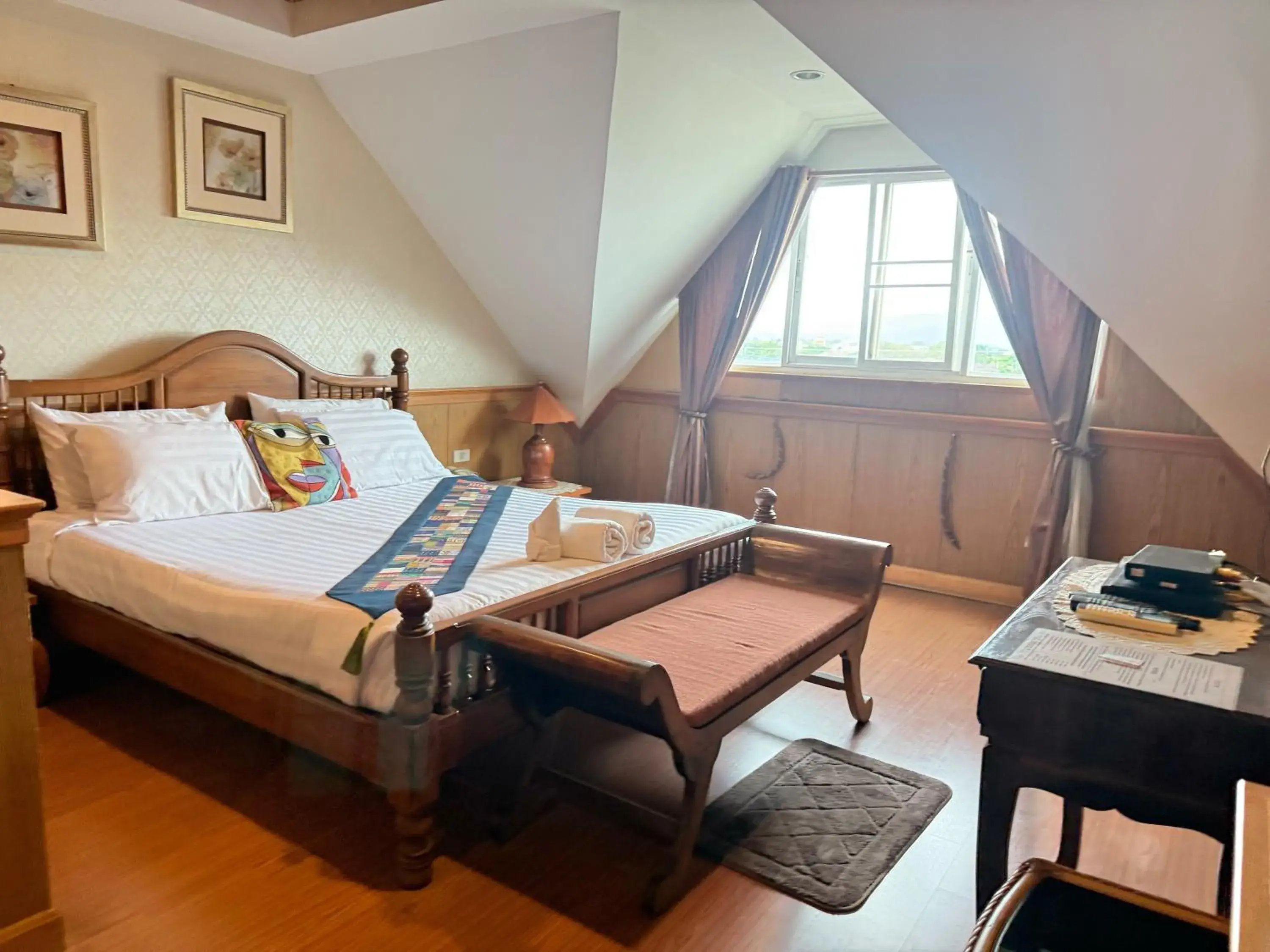 Suite with Hot Tub in Maekhong Delta Boutique Hotel Suite with Hot Tub in Maekhong Delta Boutique Hotel