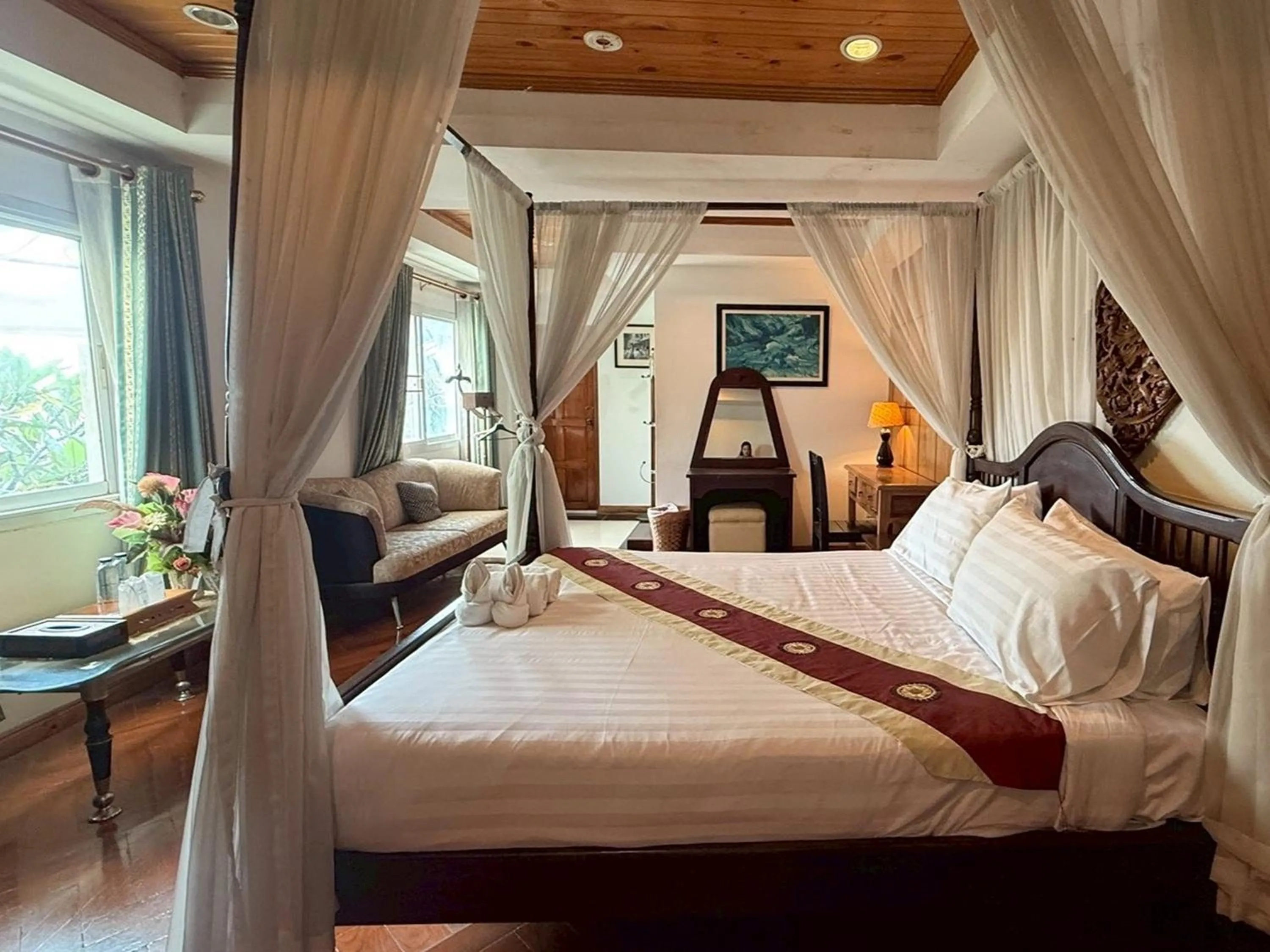 Photo of the whole room, Bed in Maekhong Delta Boutique Hotel