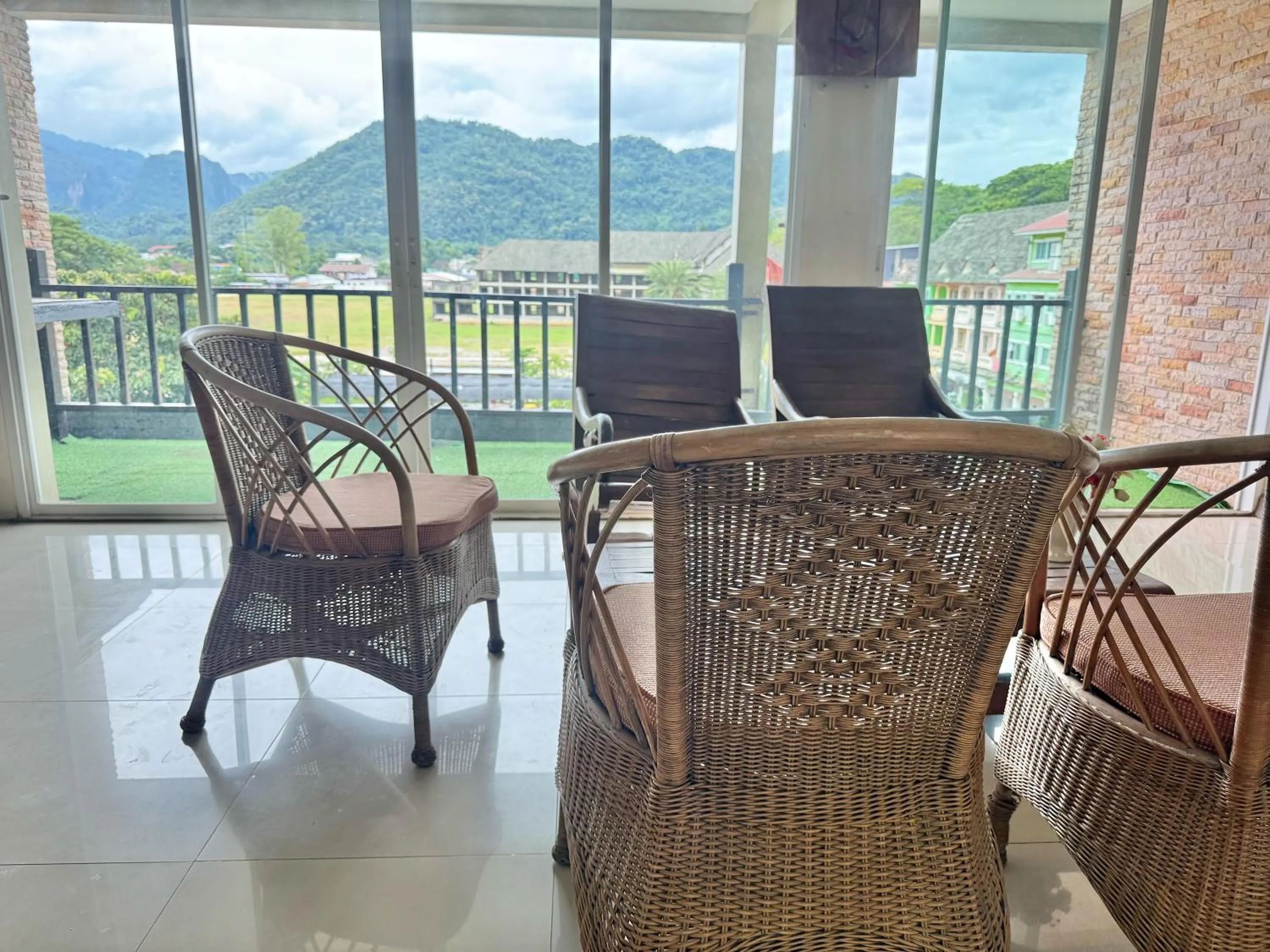 Seating area in Maekhong Delta Boutique Hotel