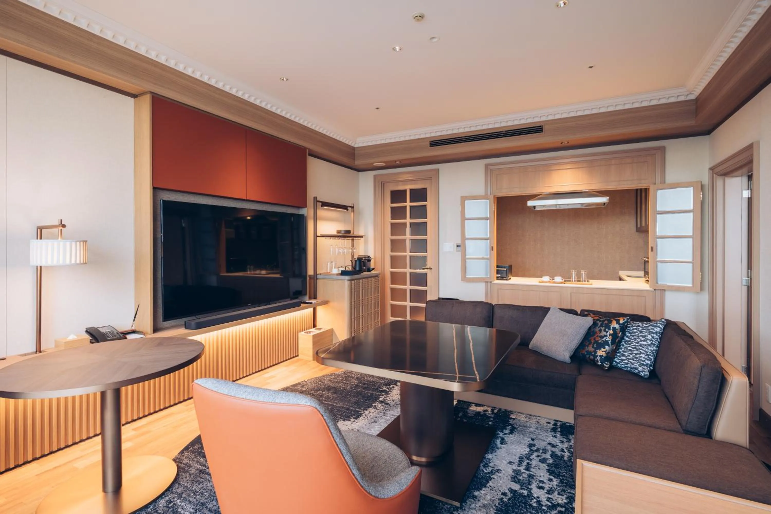 Living room in The Prince Park Tower Tokyo - Preferred Hotels & Resorts, LVX Collection