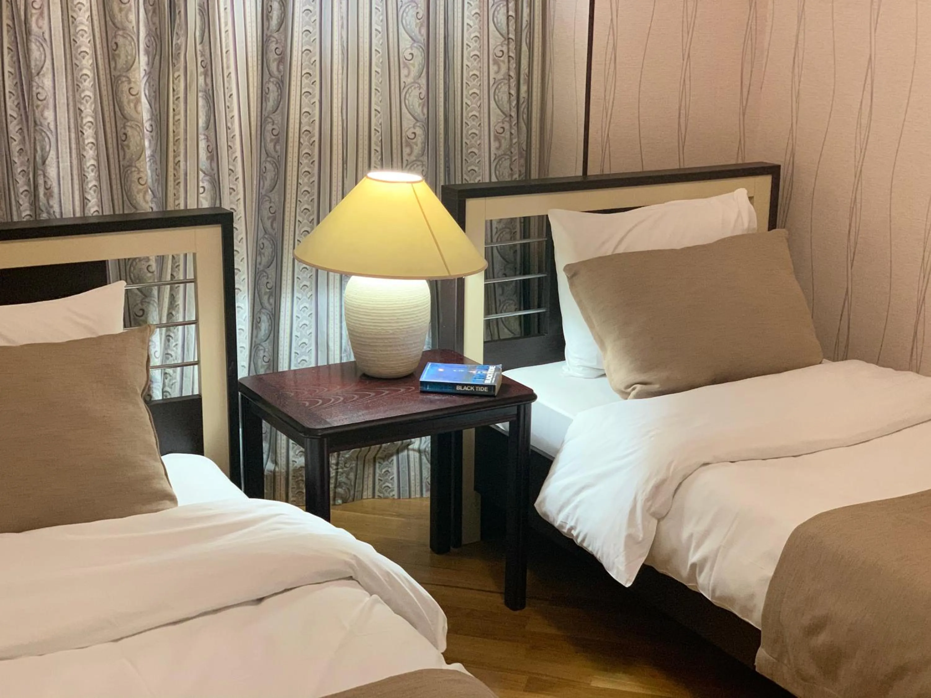 Bed in Promenade 2 BDR Apartment