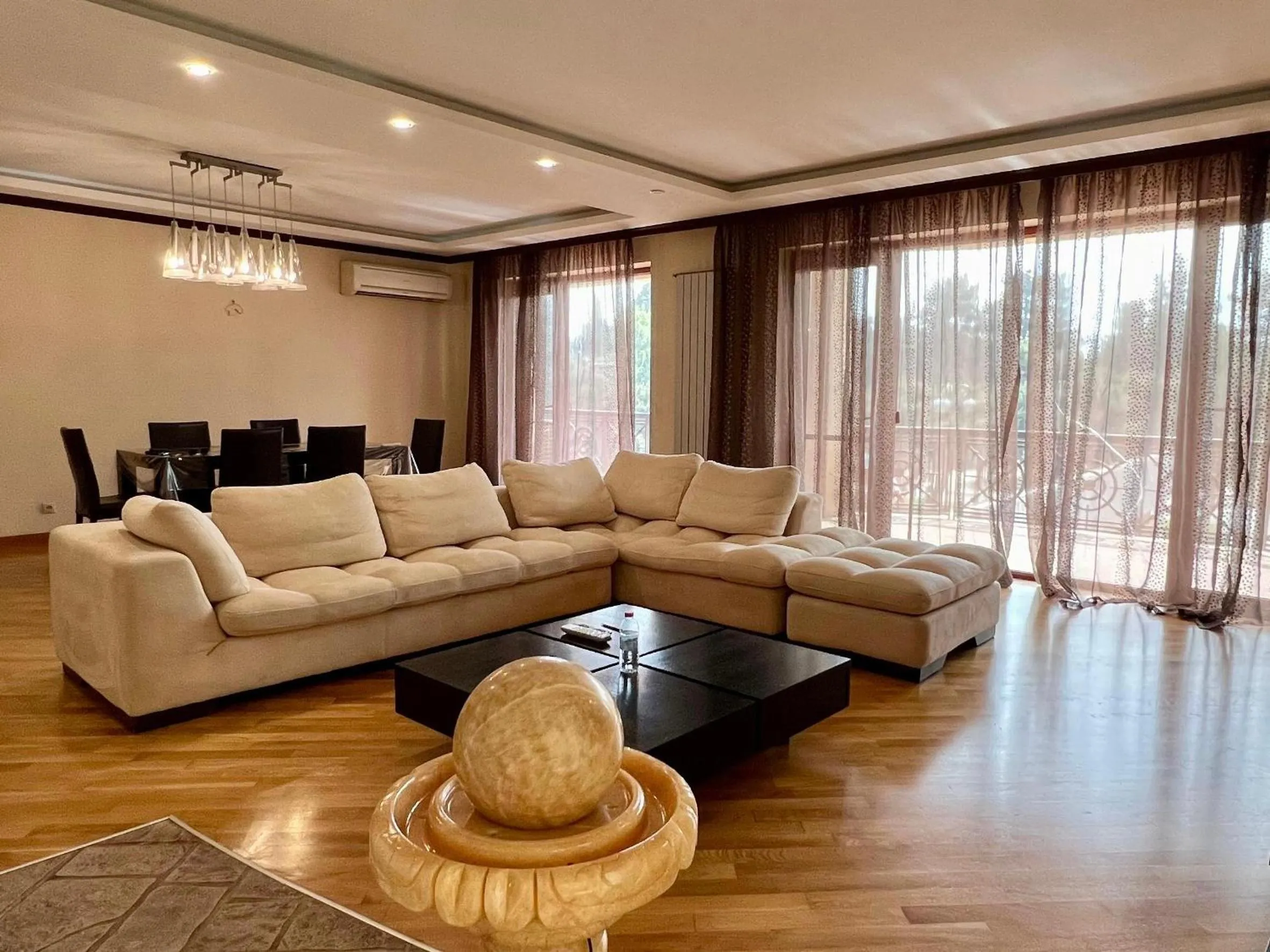 Promenade 2 BDR Apartment