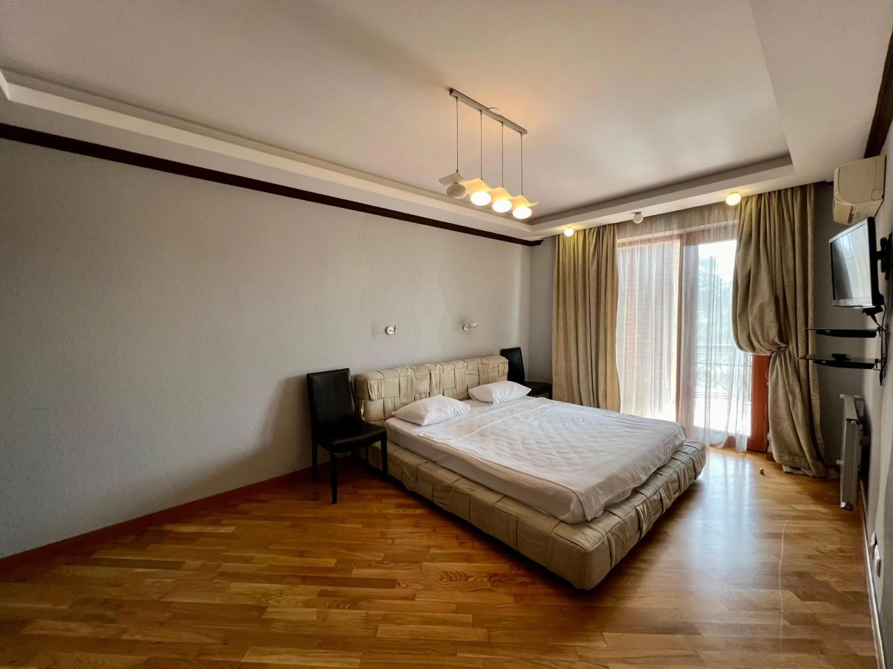 Bed in Promenade 2 BDR Apartment