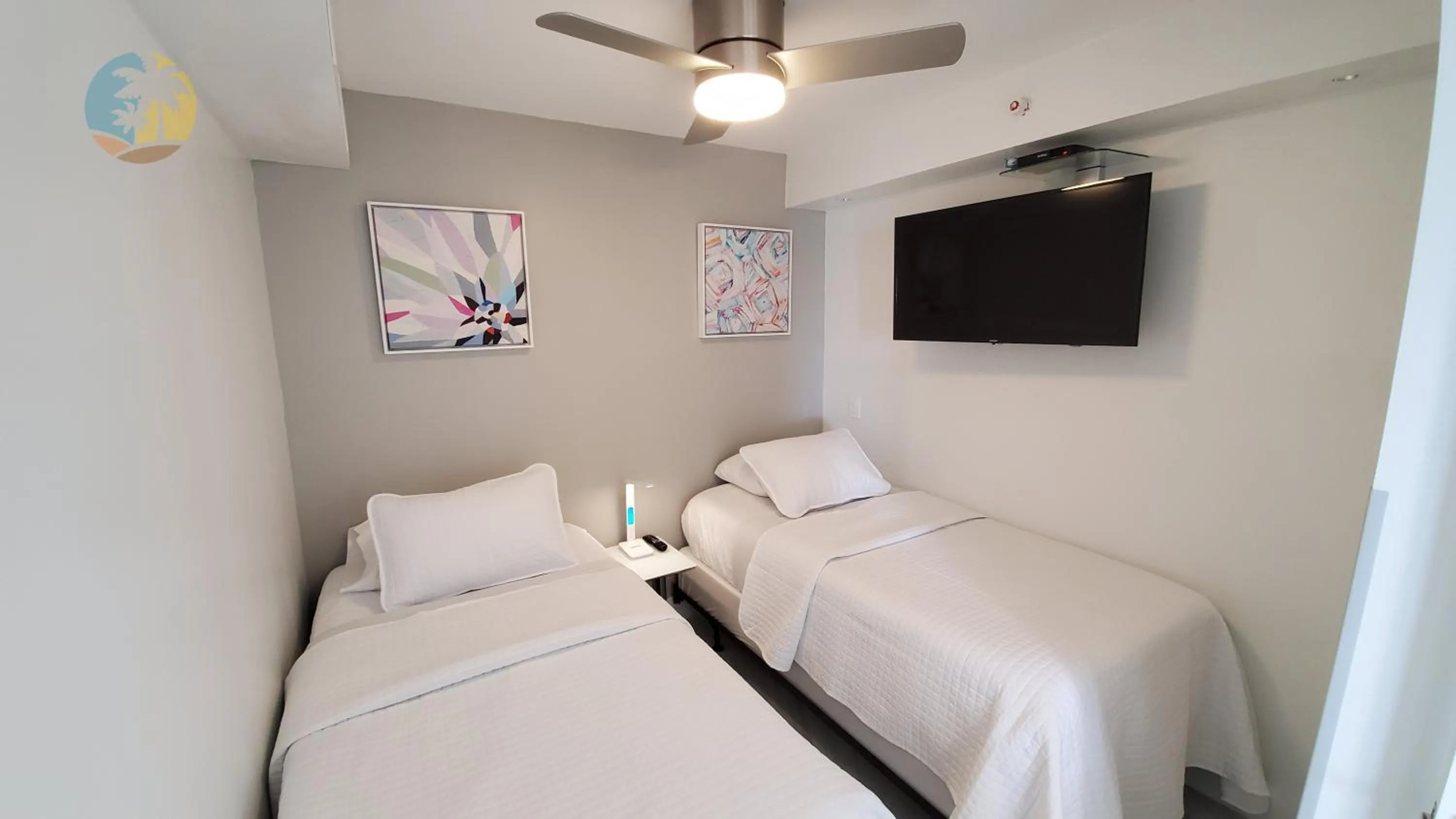 Bed in Luxury Beach Resort - HORA RENTALS