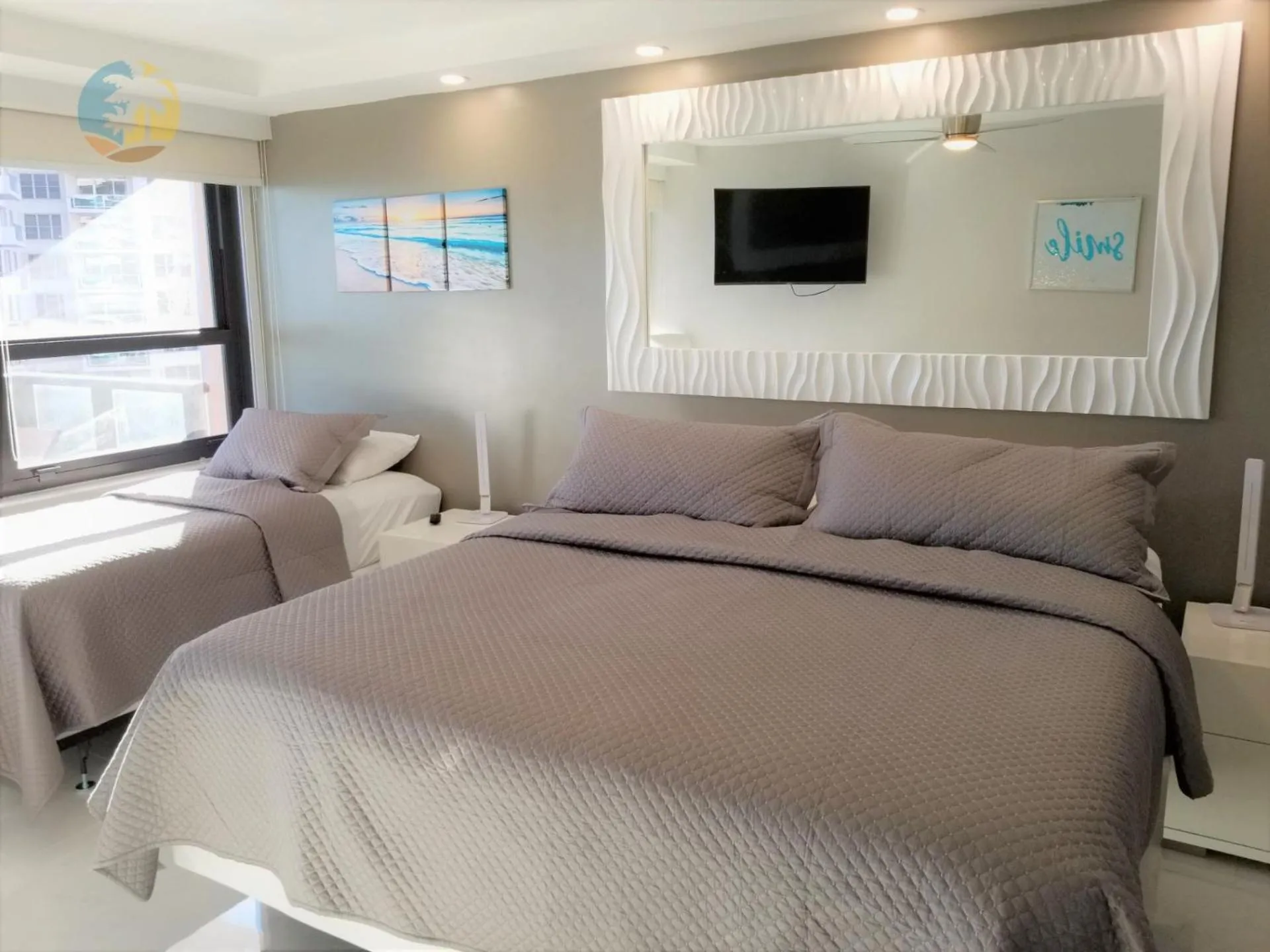 Bed in Luxury Beach Resort - HORA RENTALS