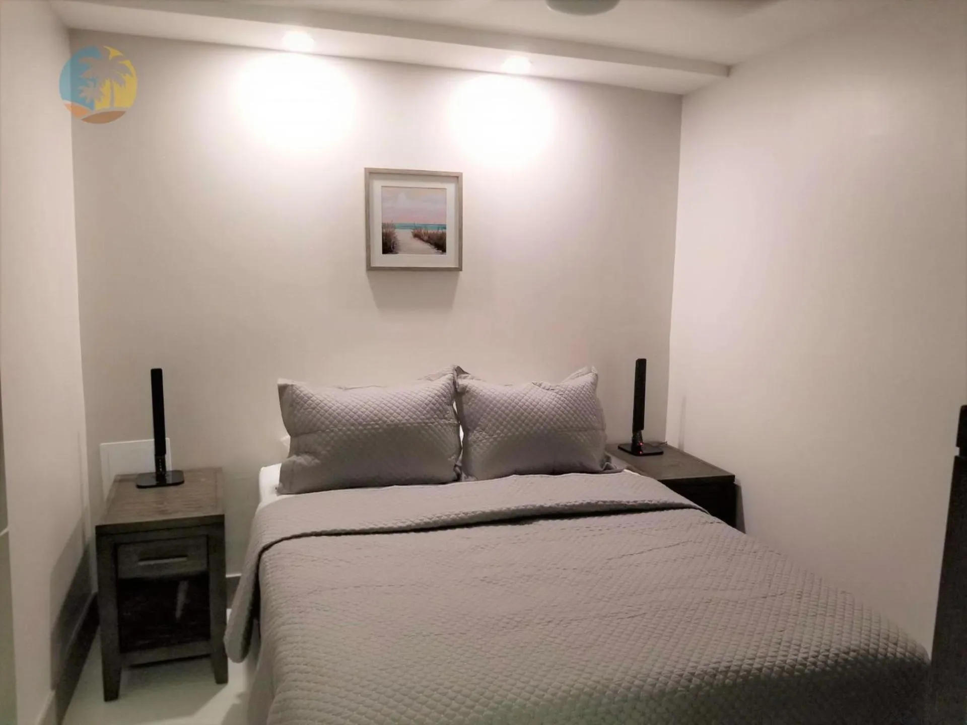 Bed in Luxury Beach Resort - HORA RENTALS