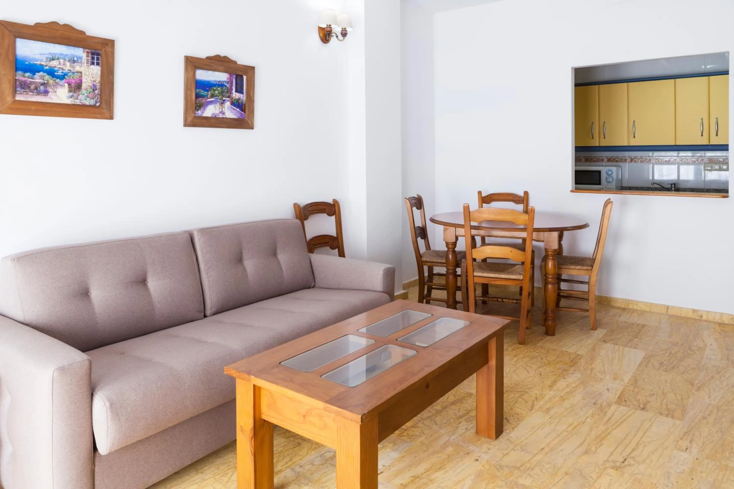 Living room in Apartamentos Mexico