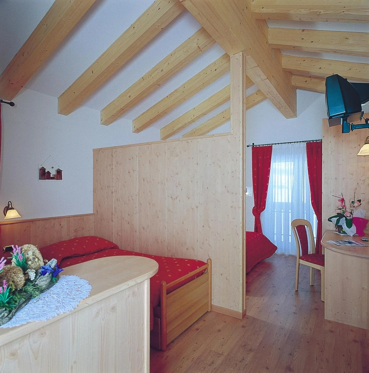 Photo of the whole room in Hotel Zirmes