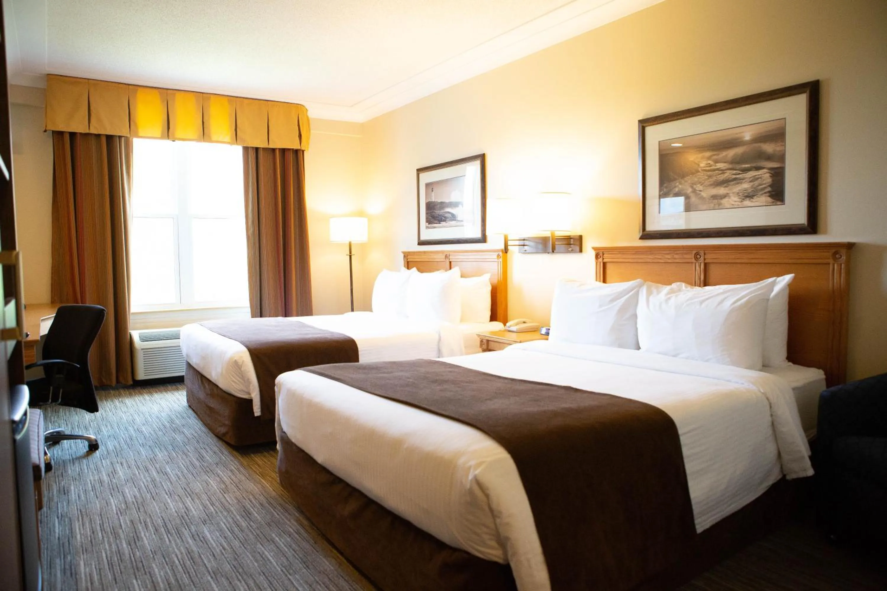 Bedroom, Bed in Future Inns Halifax Hotel & Conference Centre