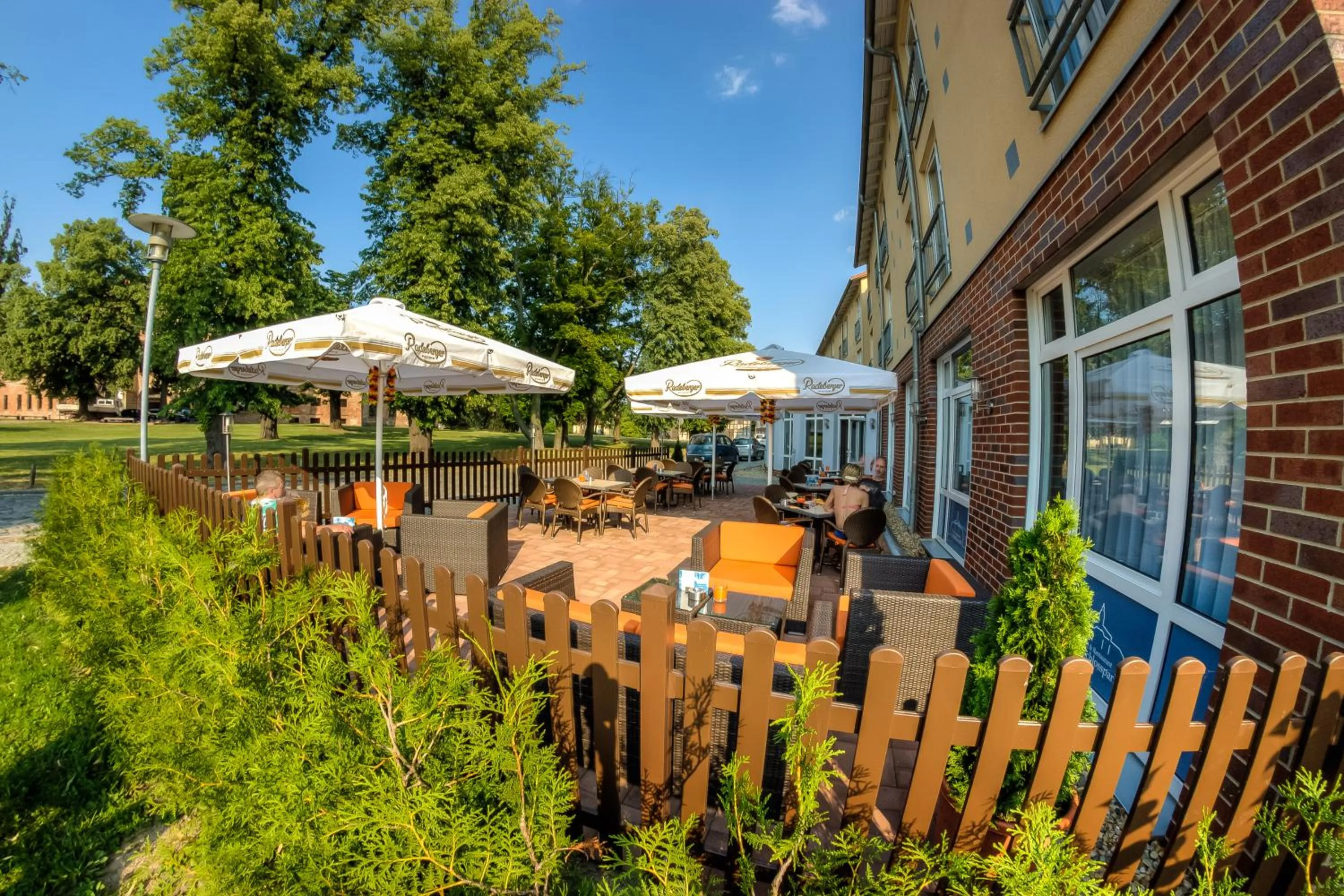 Garden in Hotel & Restaurant am Schlosspark