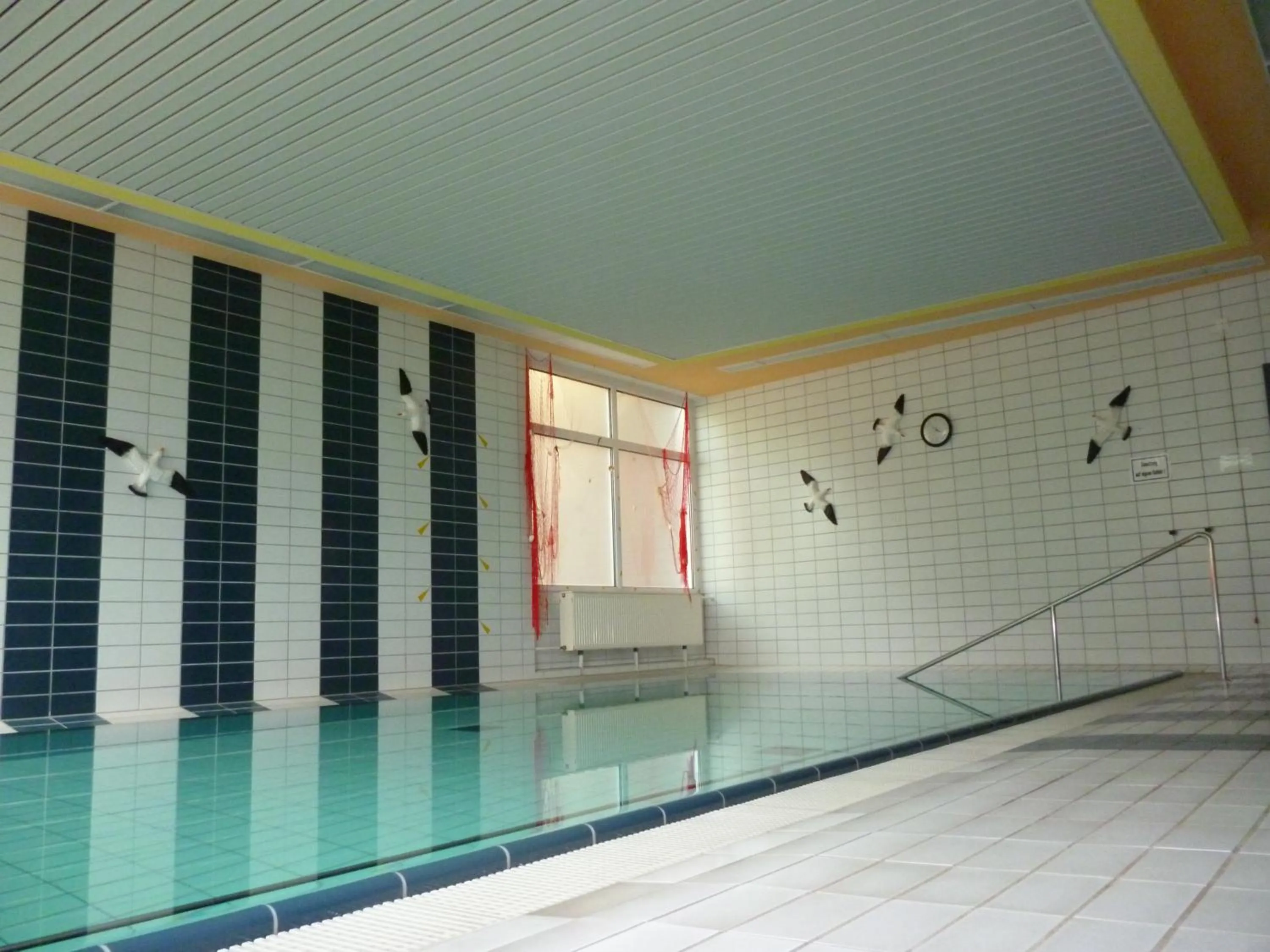 Swimming pool in Hotel & Restaurant am Schlosspark