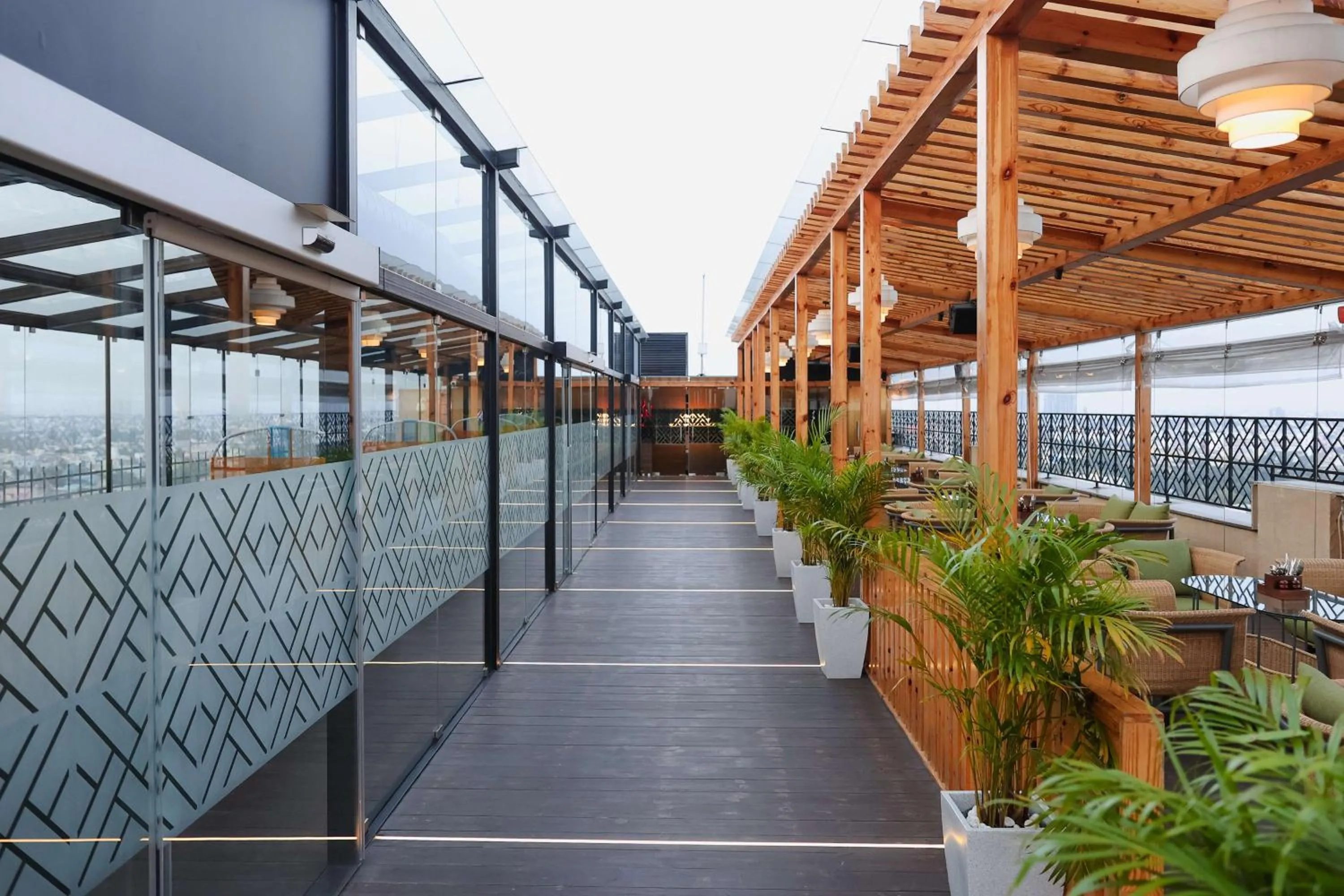 Restaurant/places to eat in Hilton Chennai