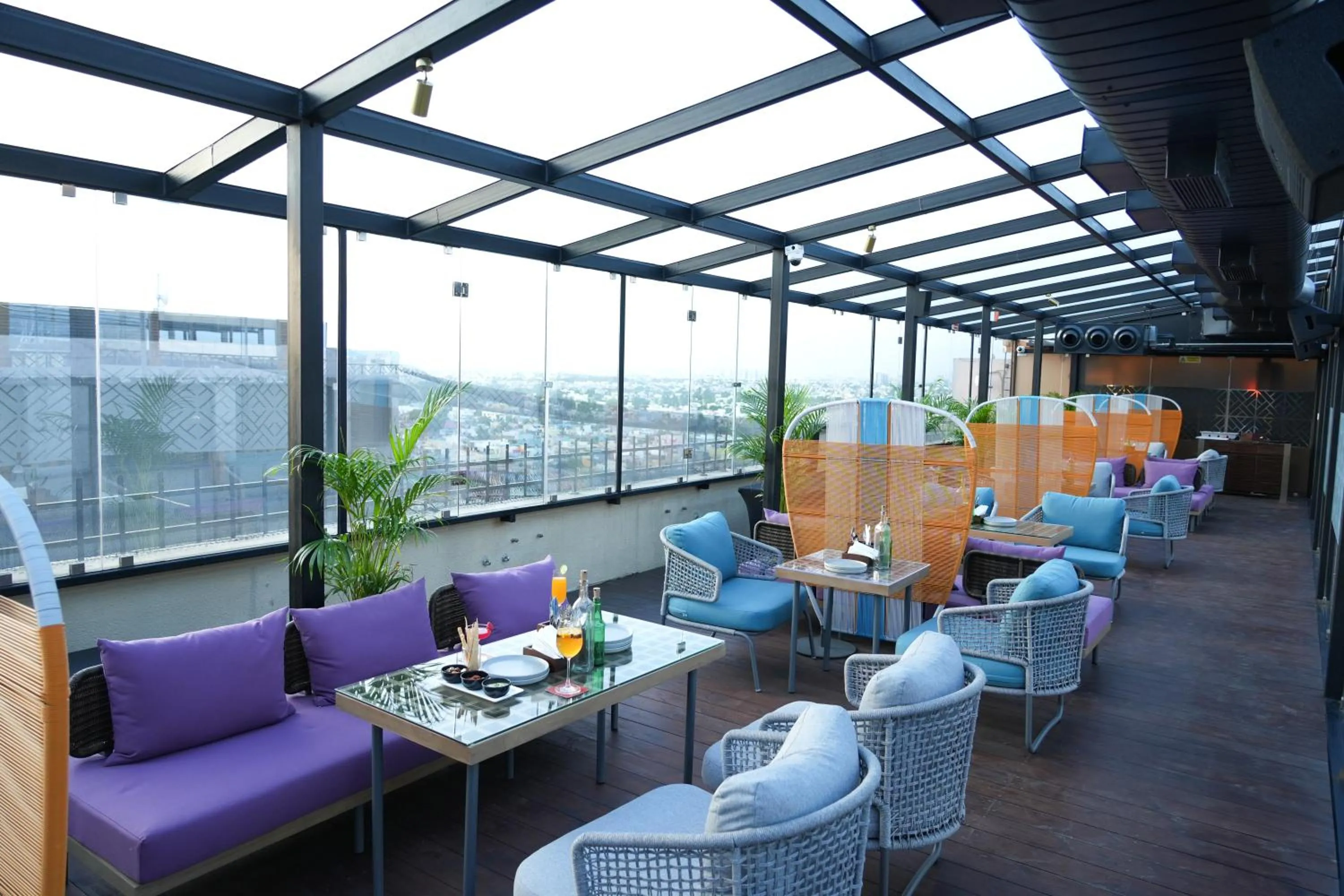 Restaurant/places to eat in Hilton Chennai