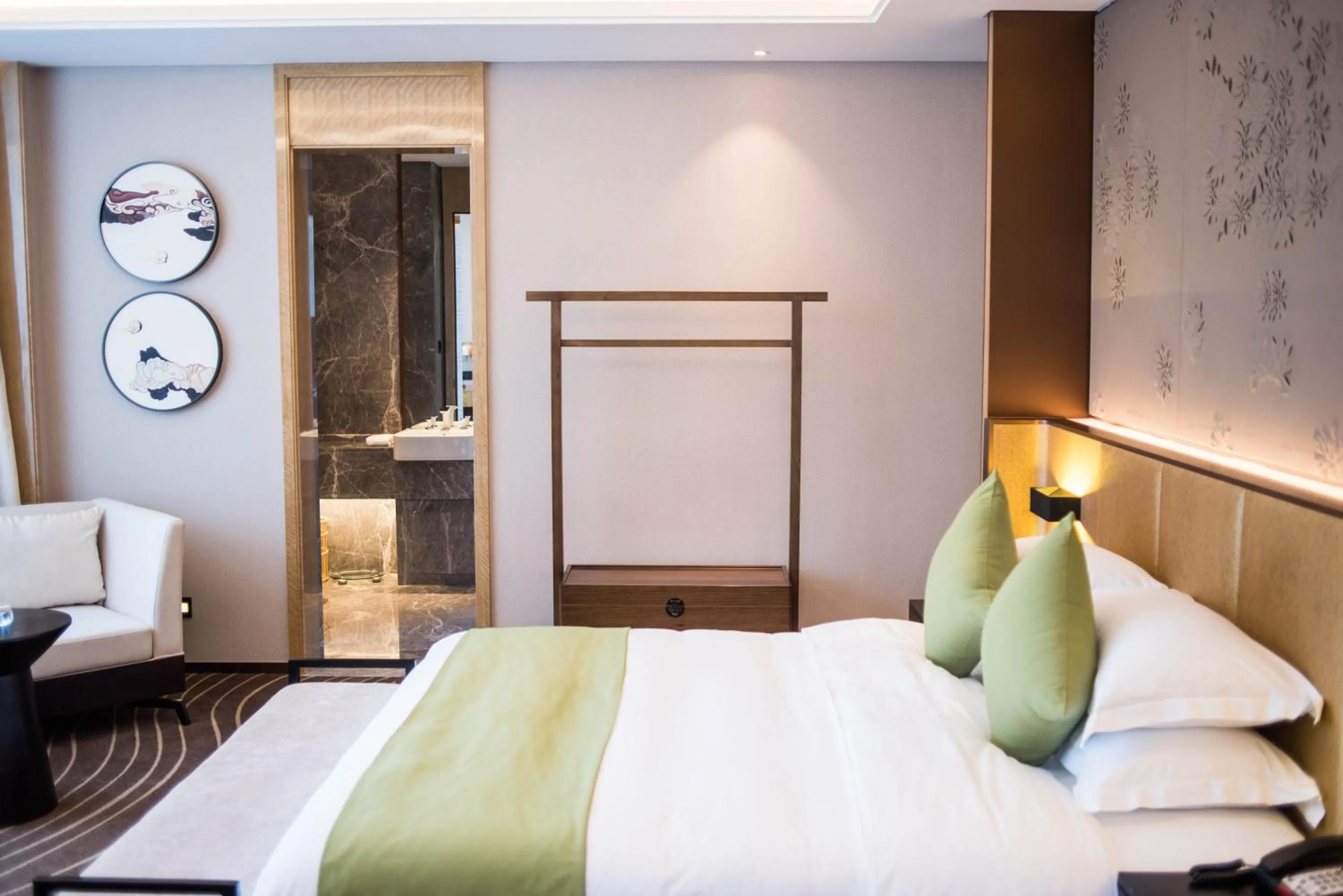 Bed in Leshan Ramada Hotel