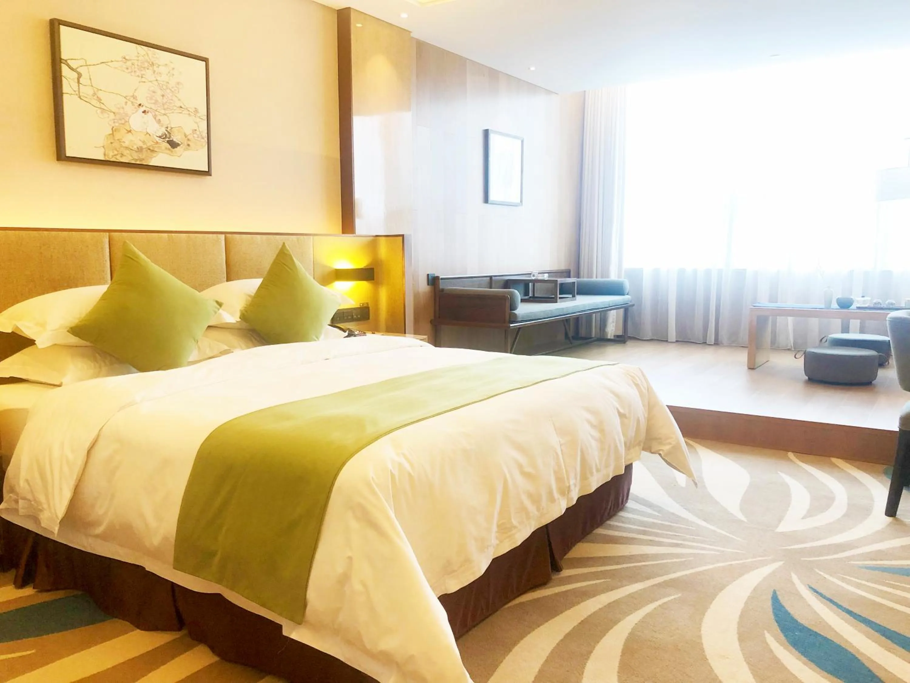 Photo of the whole room, Bed in Leshan Ramada Hotel