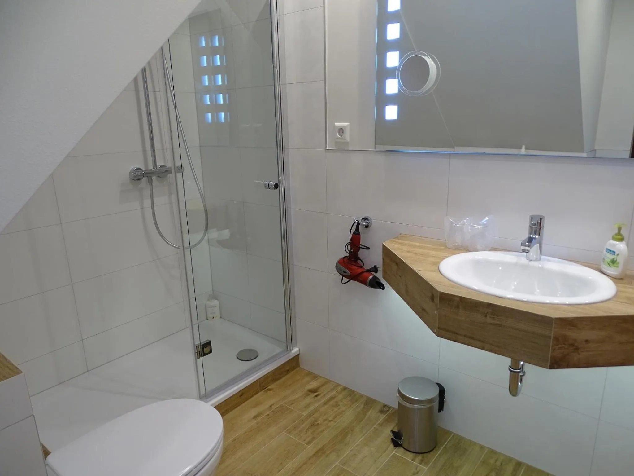 Toilet in Schwarzwald-Hotel Kraeutle