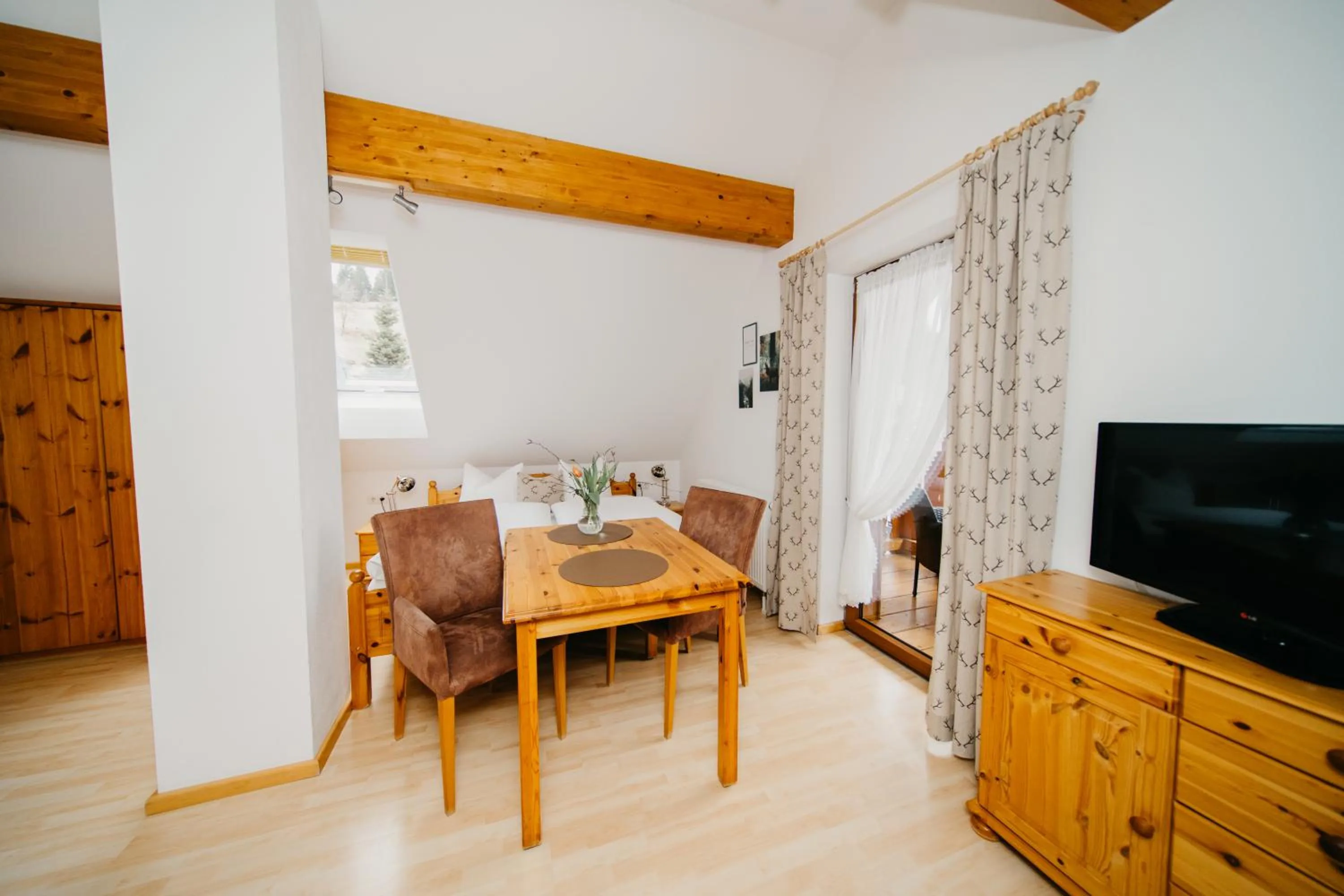 Photo of the whole room in Schwarzwald-Hotel Kraeutle