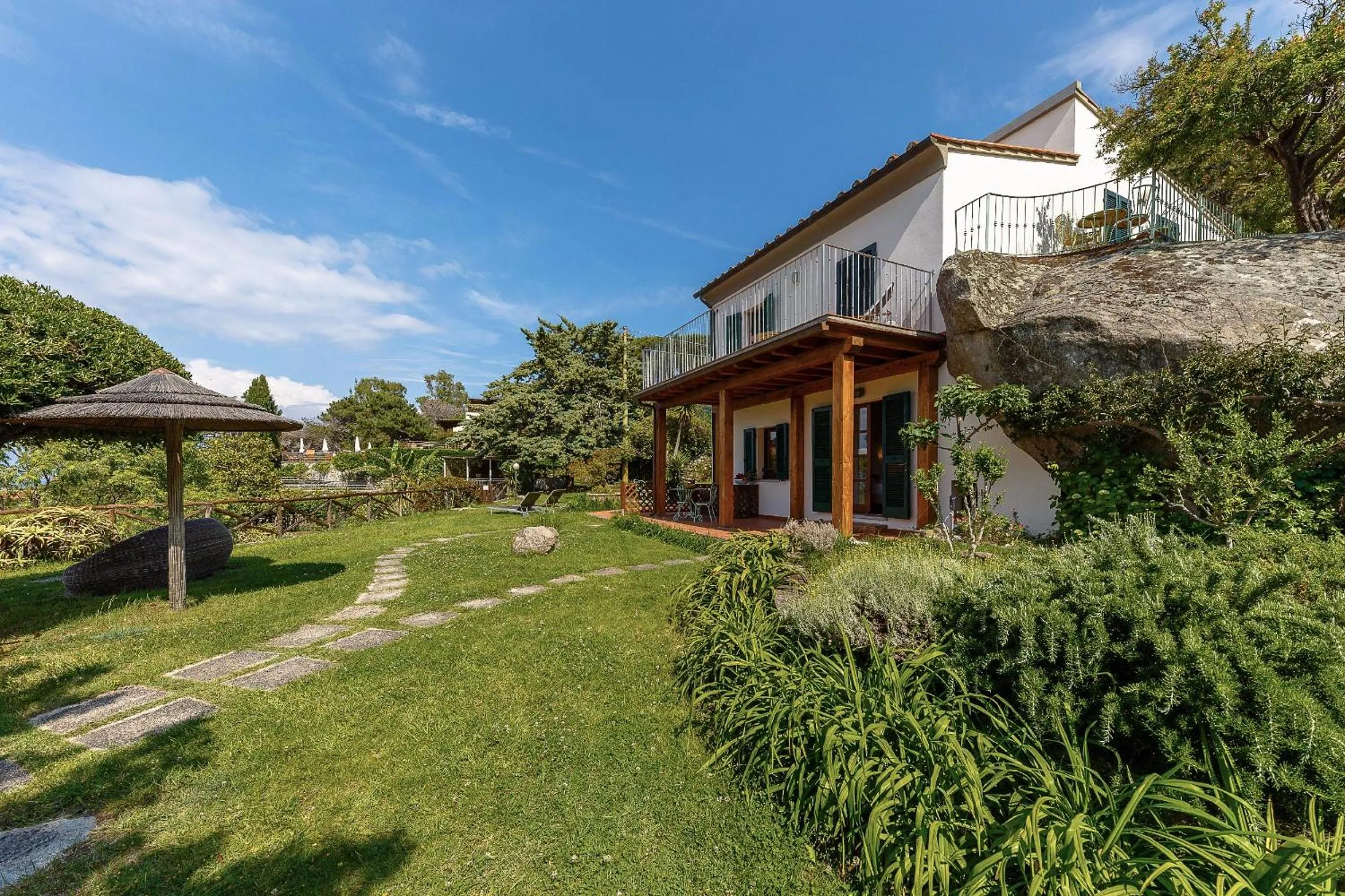 Property building in Hotel Cernia Isola Botanica