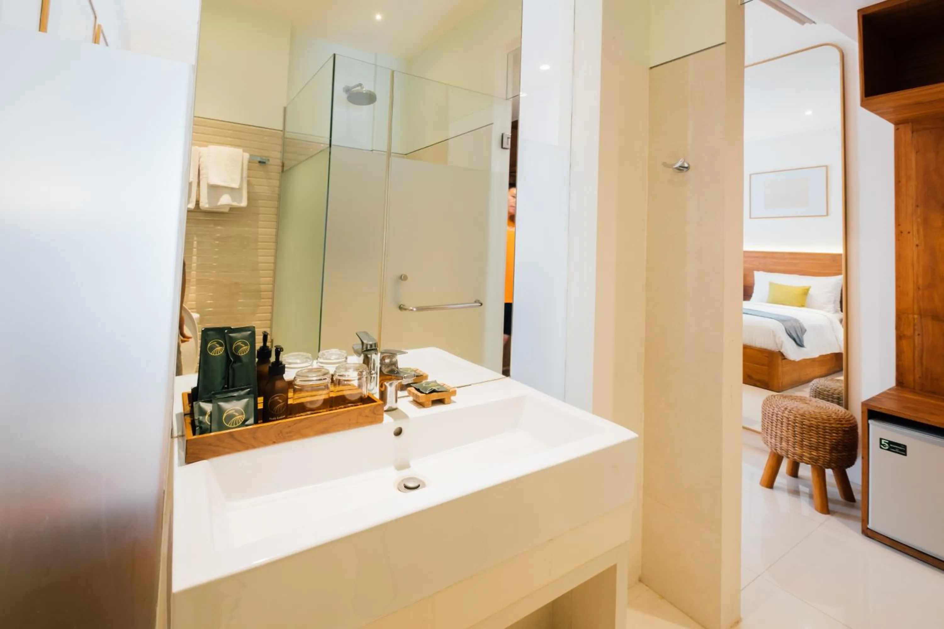 Toilet, Bed in Umpadhi Canggu